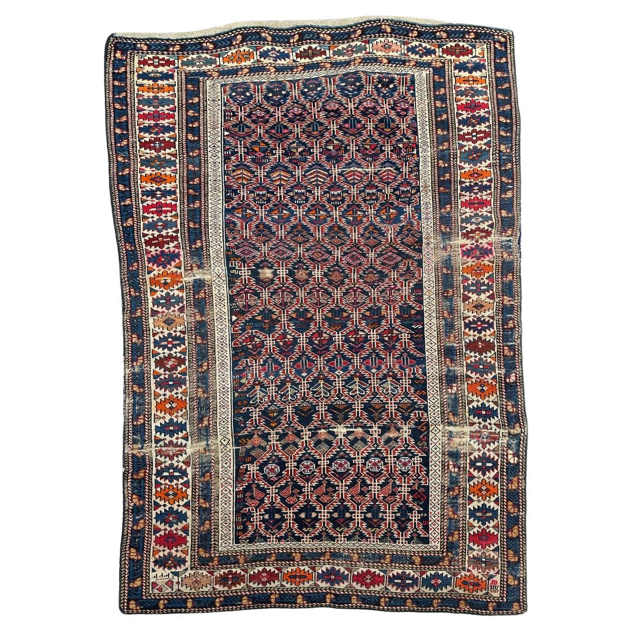 Beau tapis Shirwan caucasien ancien