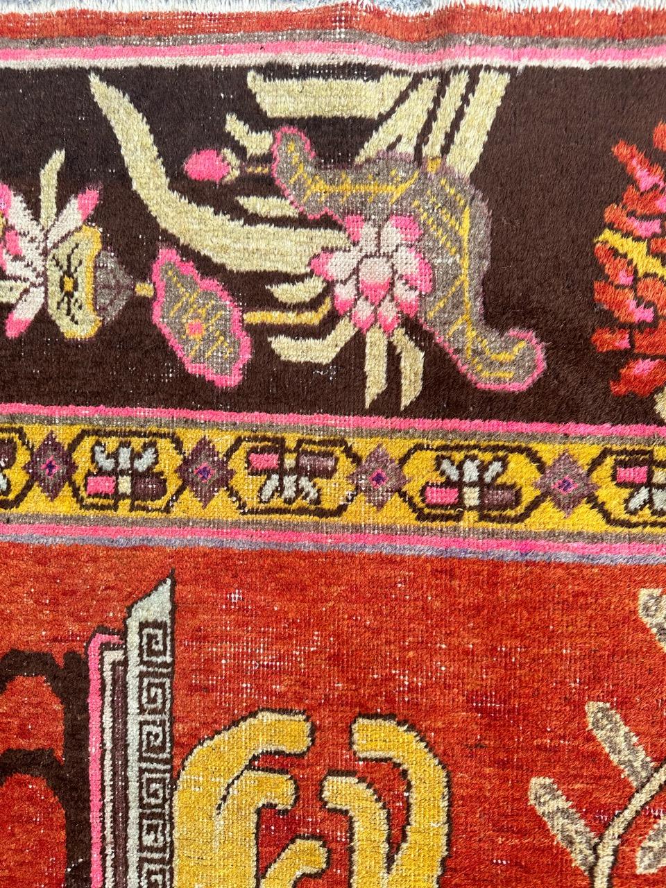 Bobyrug's Schöner antiker chinesischer Khotan-Teppich  im Angebot 2