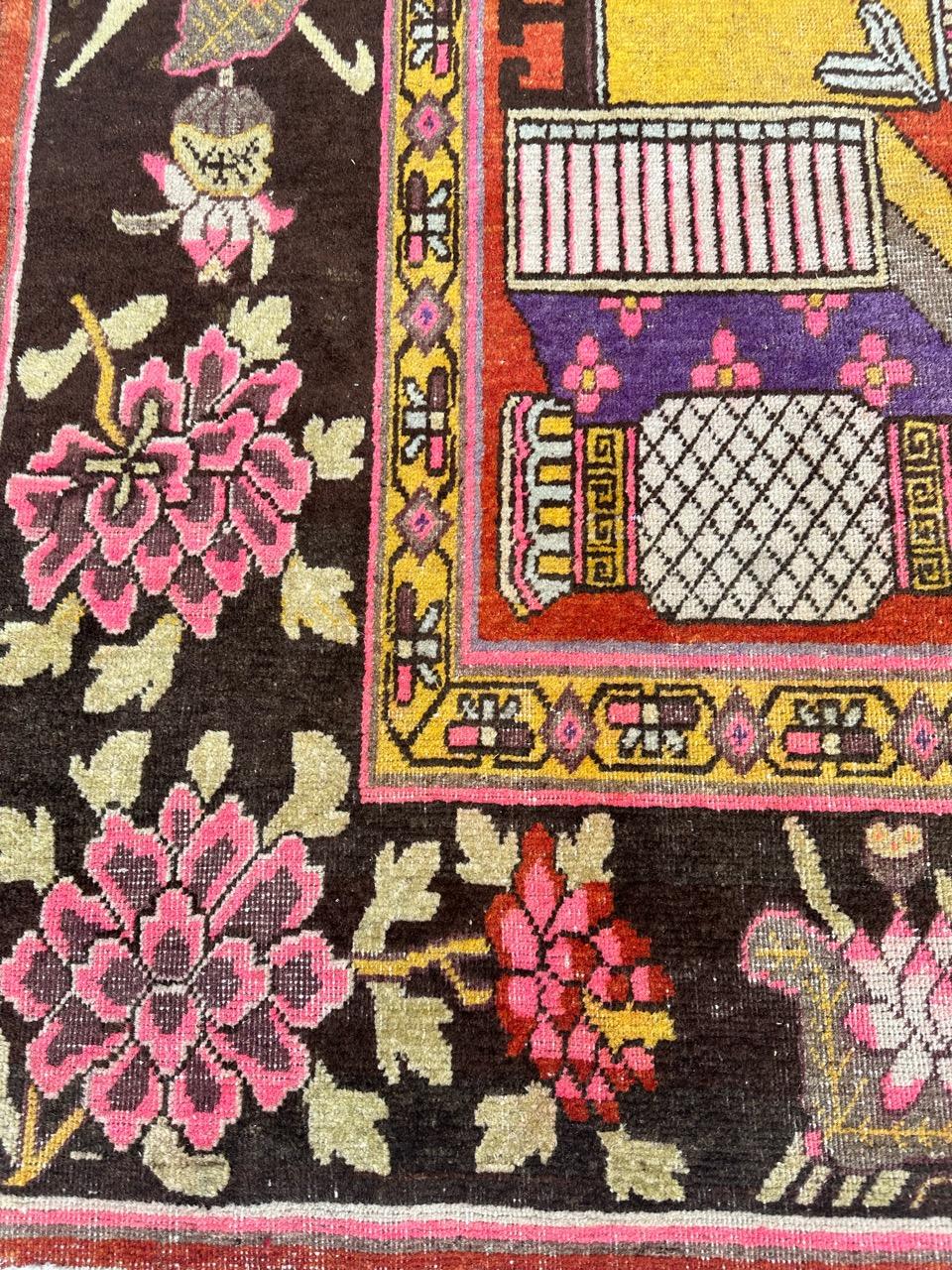 Bobyrug's Schöner antiker chinesischer Khotan-Teppich  im Angebot 7