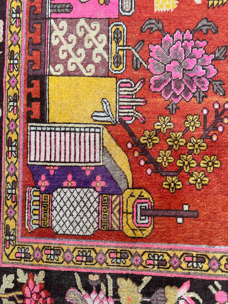 Bobyrug's Schöner antiker chinesischer Khotan-Teppich  (Handgeknüpft) im Angebot