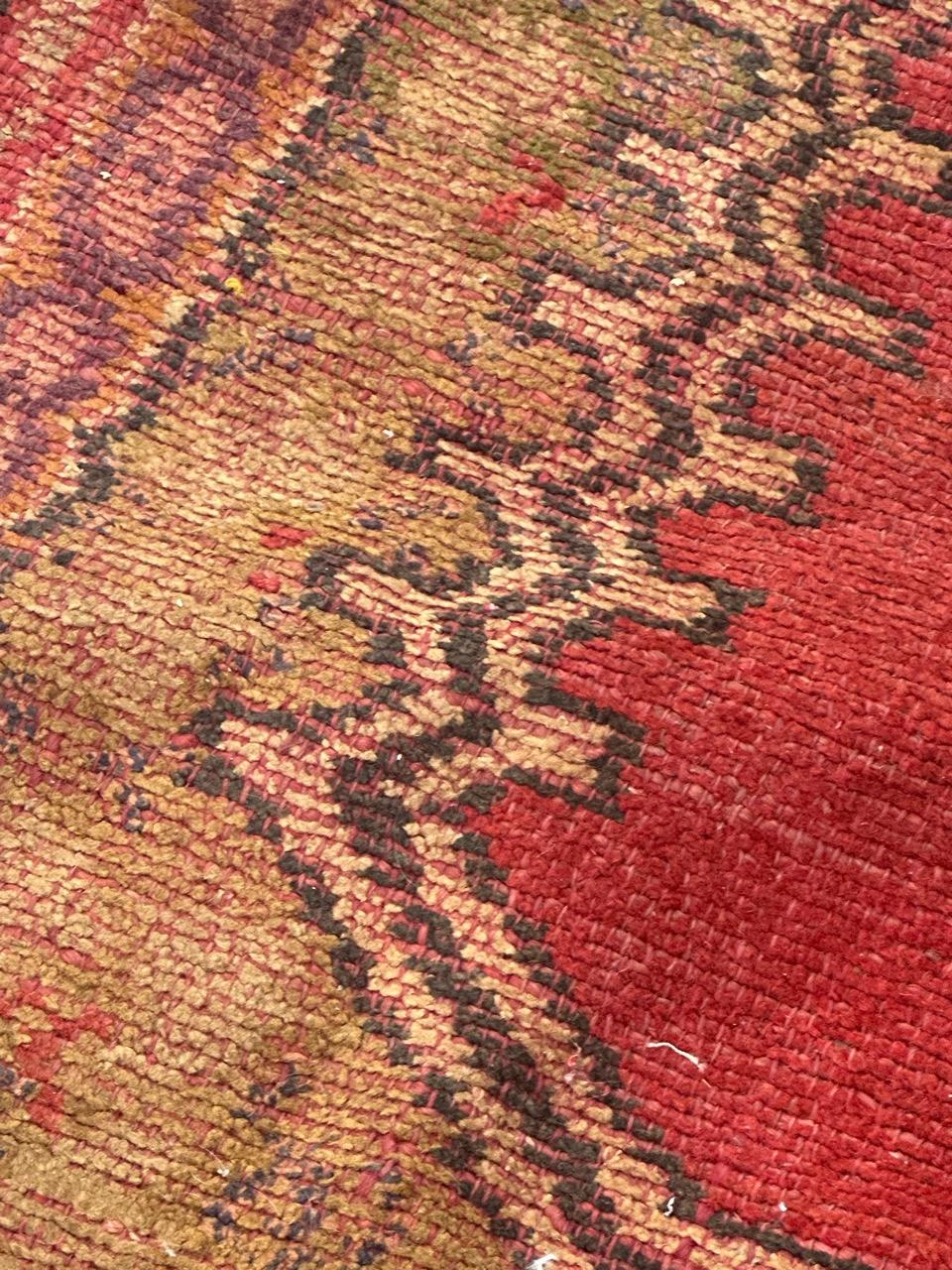 Nice antique distressed European rug oushak design For Sale 7