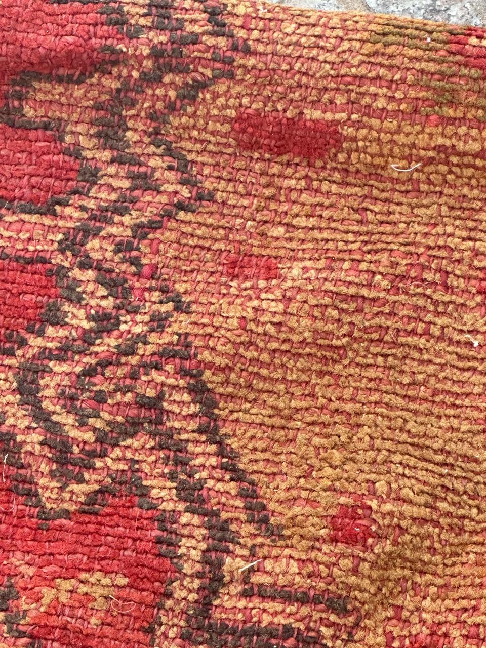 Nice antique distressed European rug oushak design For Sale 12