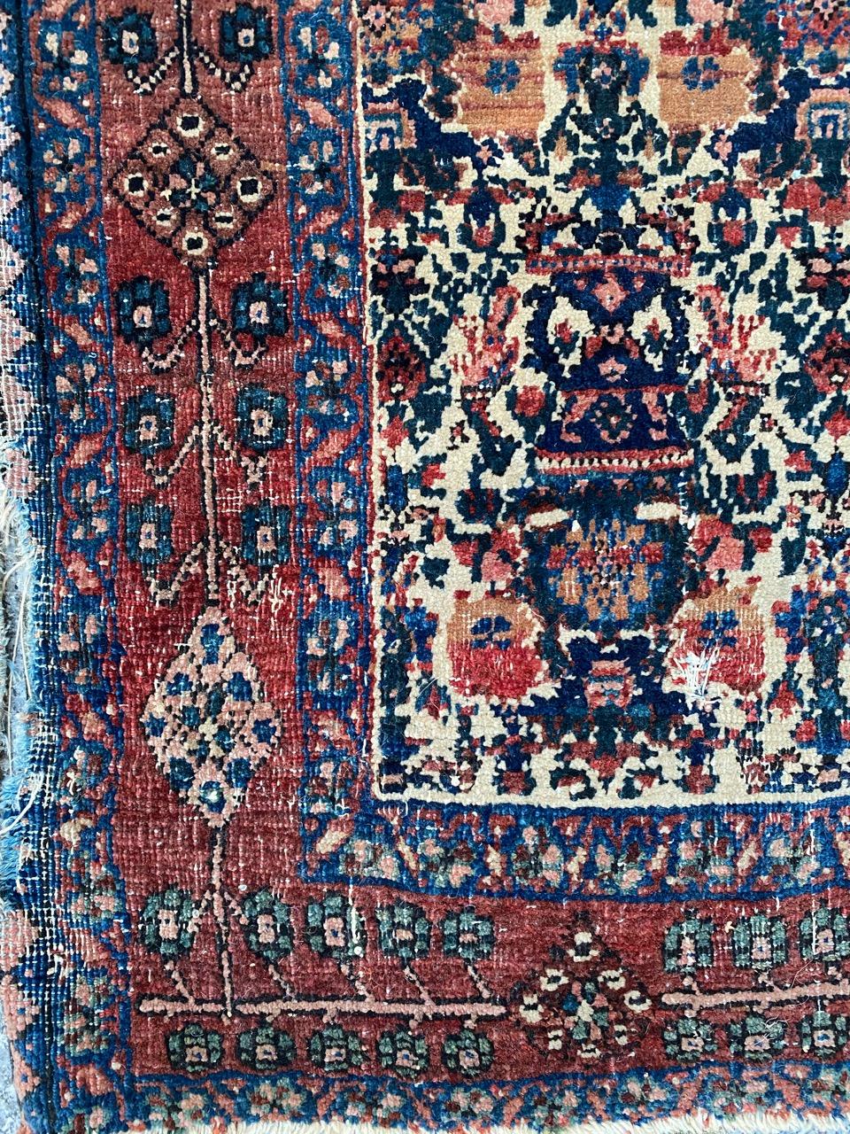 Lana Il bel tappeto Abadeh antico e floreale di Bobyrug in vendita