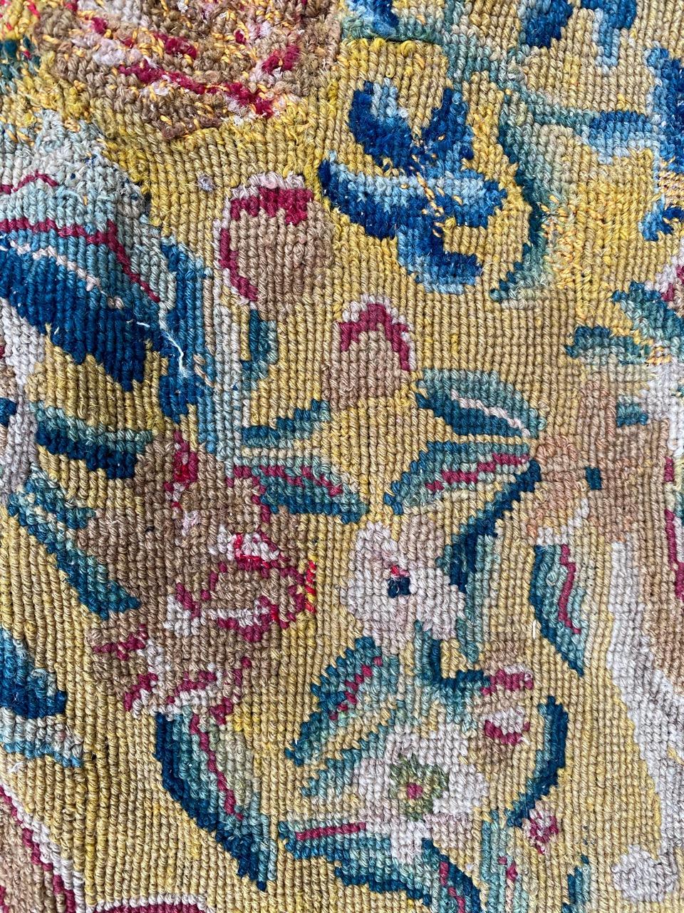 Nice Antique French 18th Century Fragment Needlepoint Tapestry In Good Condition In Saint Ouen, FR