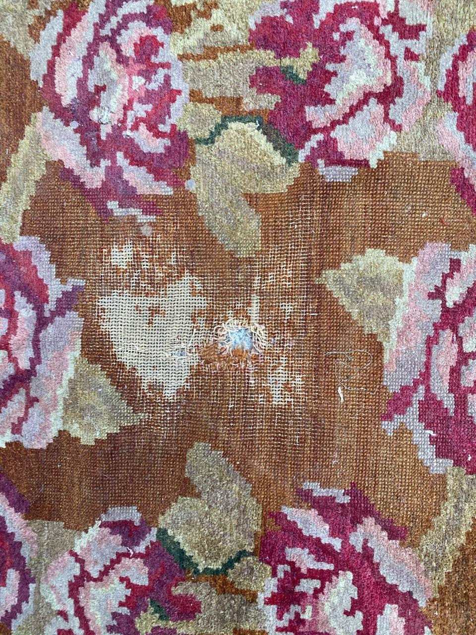 Beautiful little floral rug with nice design and beautiful colors, entirely and finely hand knotted with wool velvet on cotton foundation.

✨✨✨
