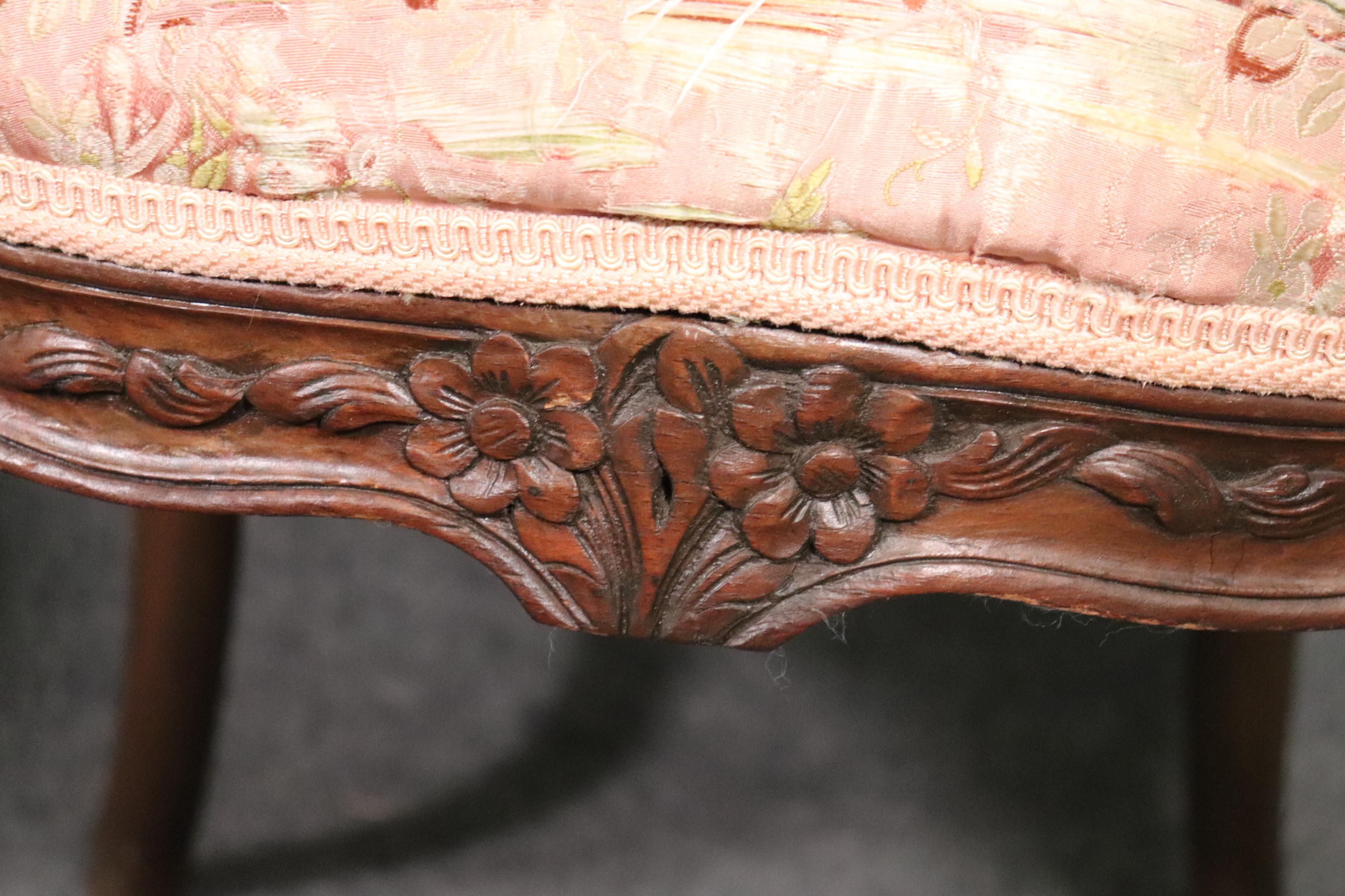 Belle paire de fauteuils anciens Fench Louis XV Fauteuils en vente 4