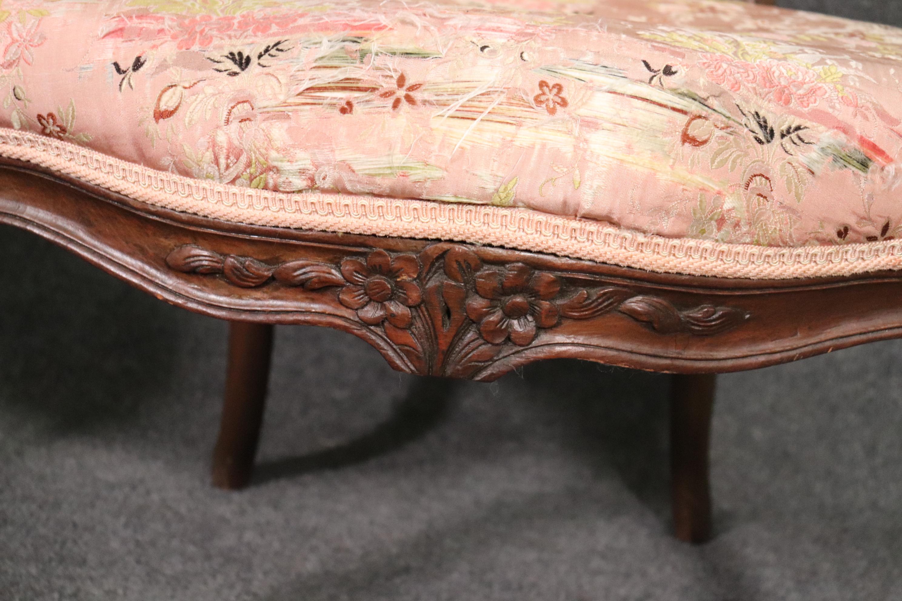 Belle paire de fauteuils anciens Fench Louis XV Fauteuils en vente 3