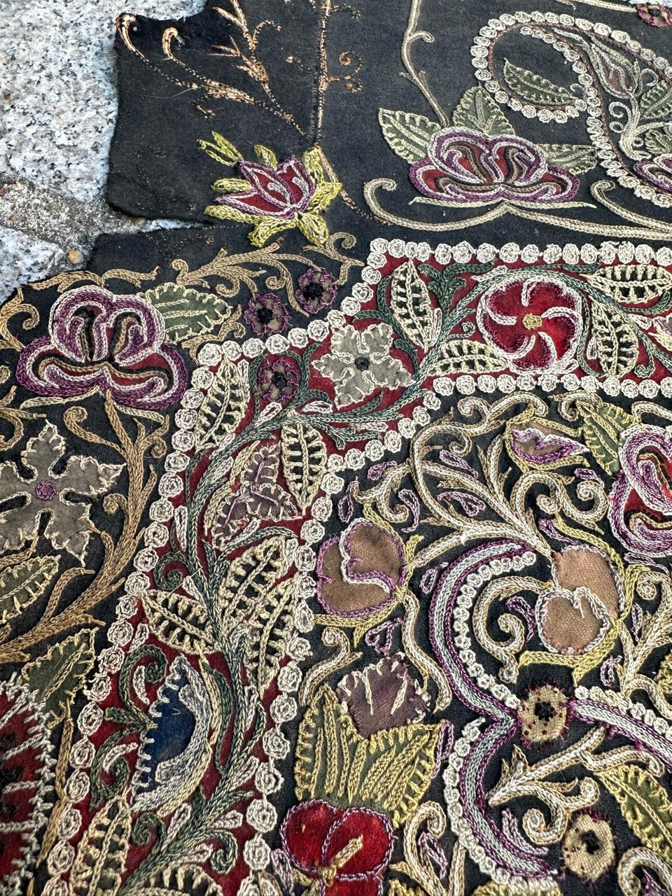 Bobyrug’s Nice antique Rashti Douzi embroidery For Sale 10