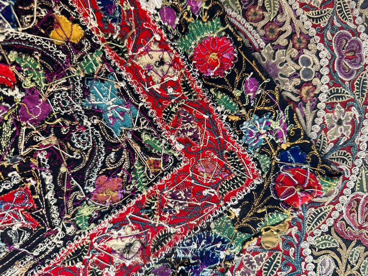 Bobyrug’s Nice antique Rashti Douzi embroidery For Sale 12