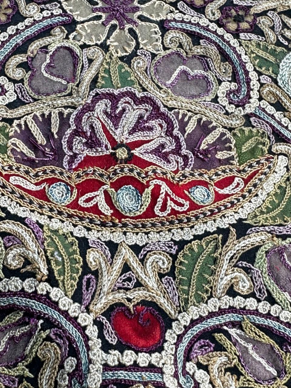 Wool Bobyrug’s Nice antique Rashti Douzi embroidery For Sale