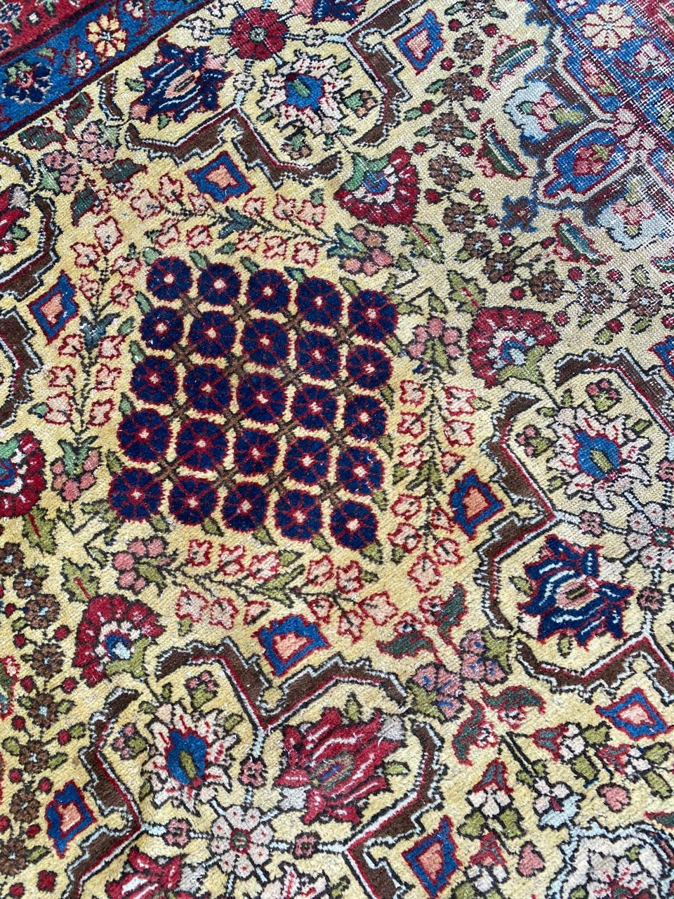 Bobyrug's Schöner Antiker Täbriz-Teppich im Angebot 1