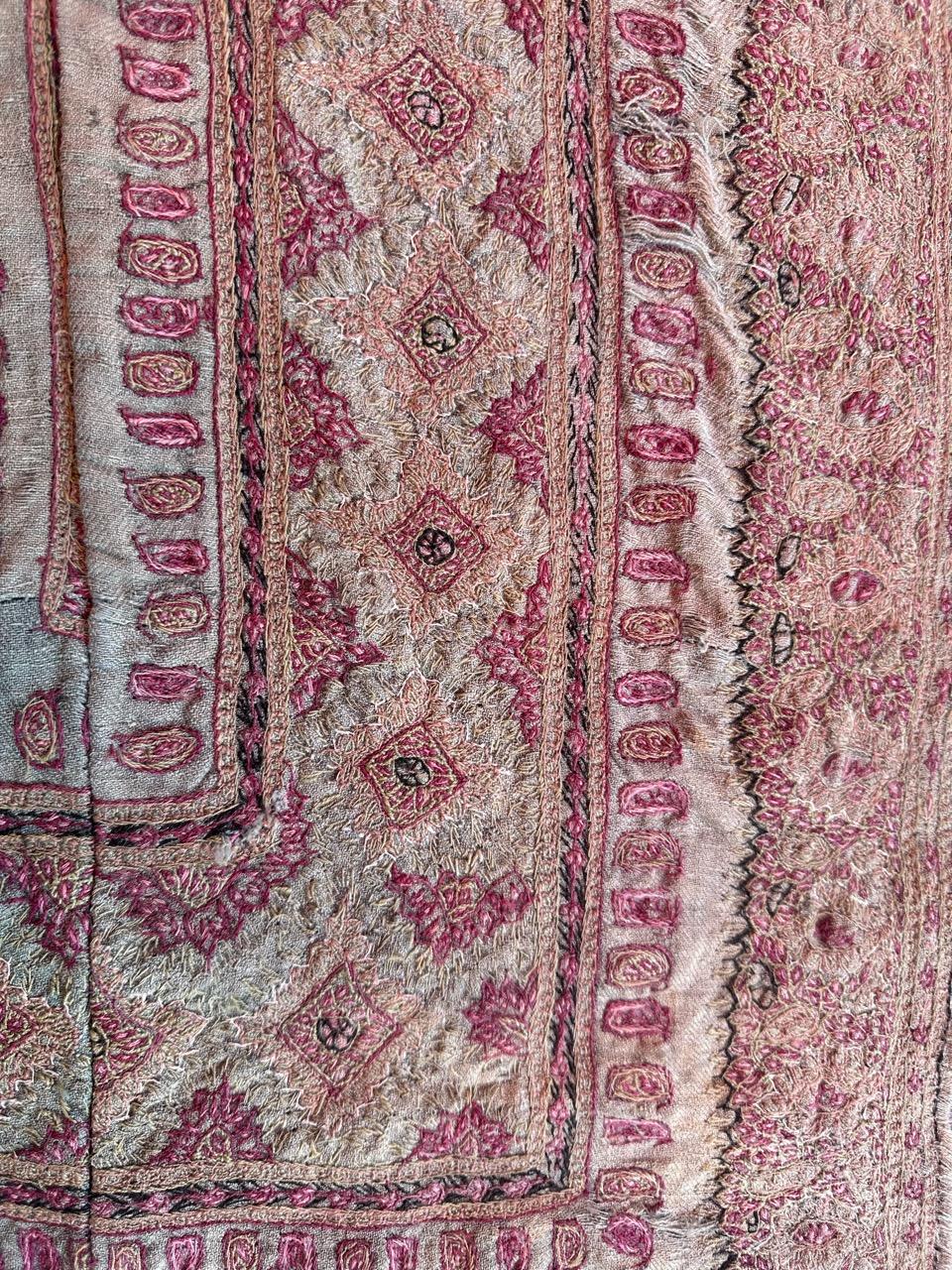 Bobyrug’s Nice Antique Termeh Embroidery  In Fair Condition For Sale In Saint Ouen, FR