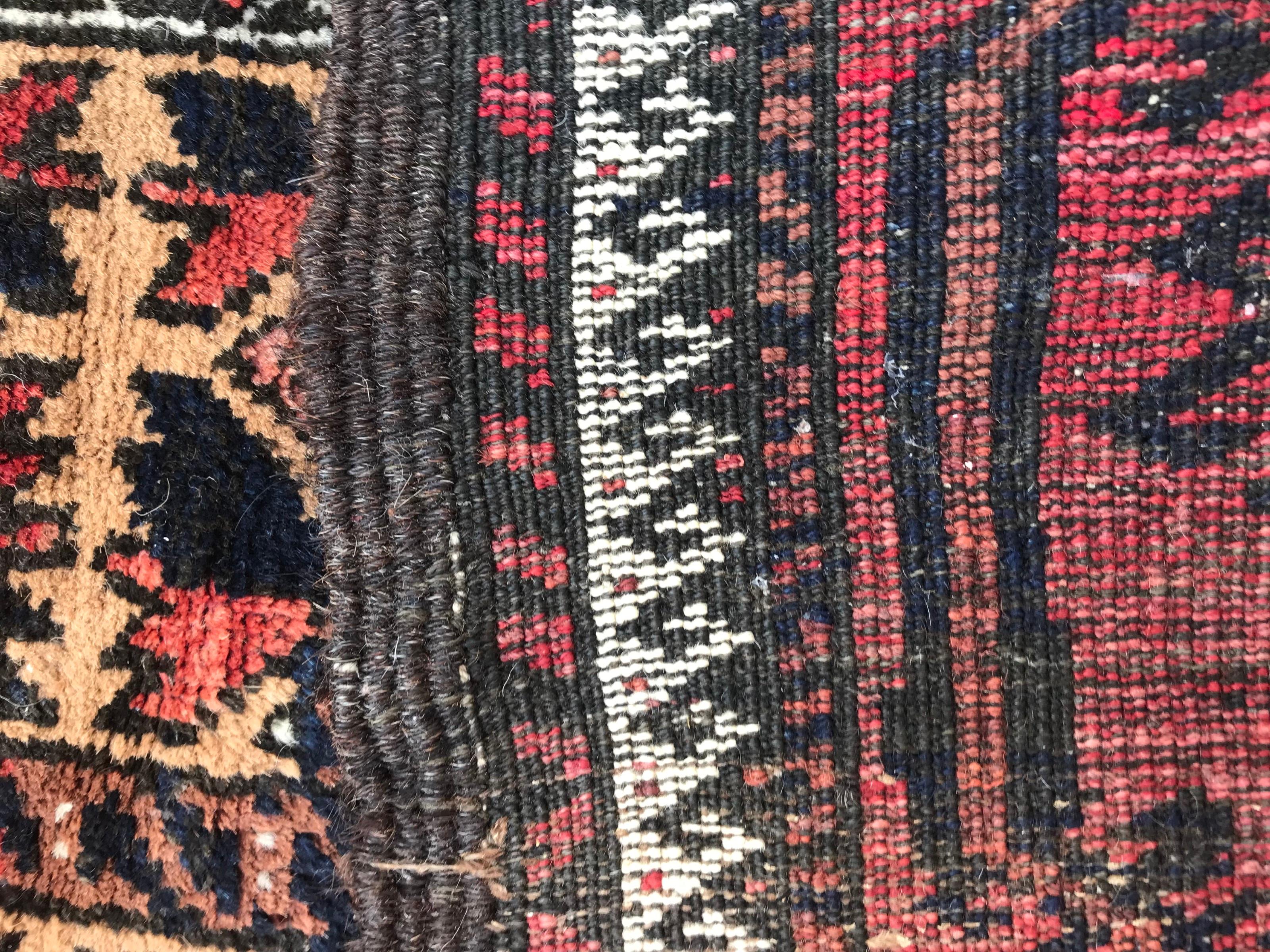 Antiker Stammes-Balutch-Teppich, im Angebot 4