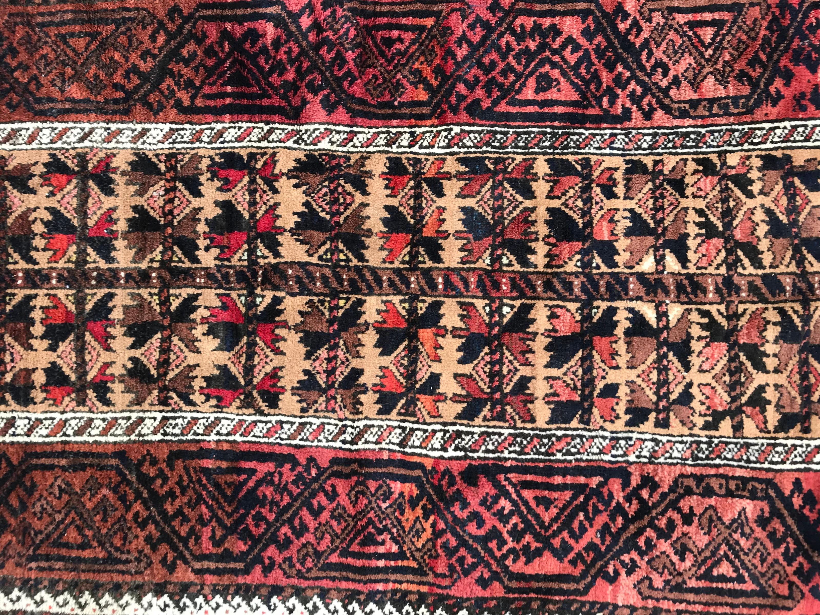 Bonita Alfombra Tribal Balutch Antigua, Anudado a mano en venta