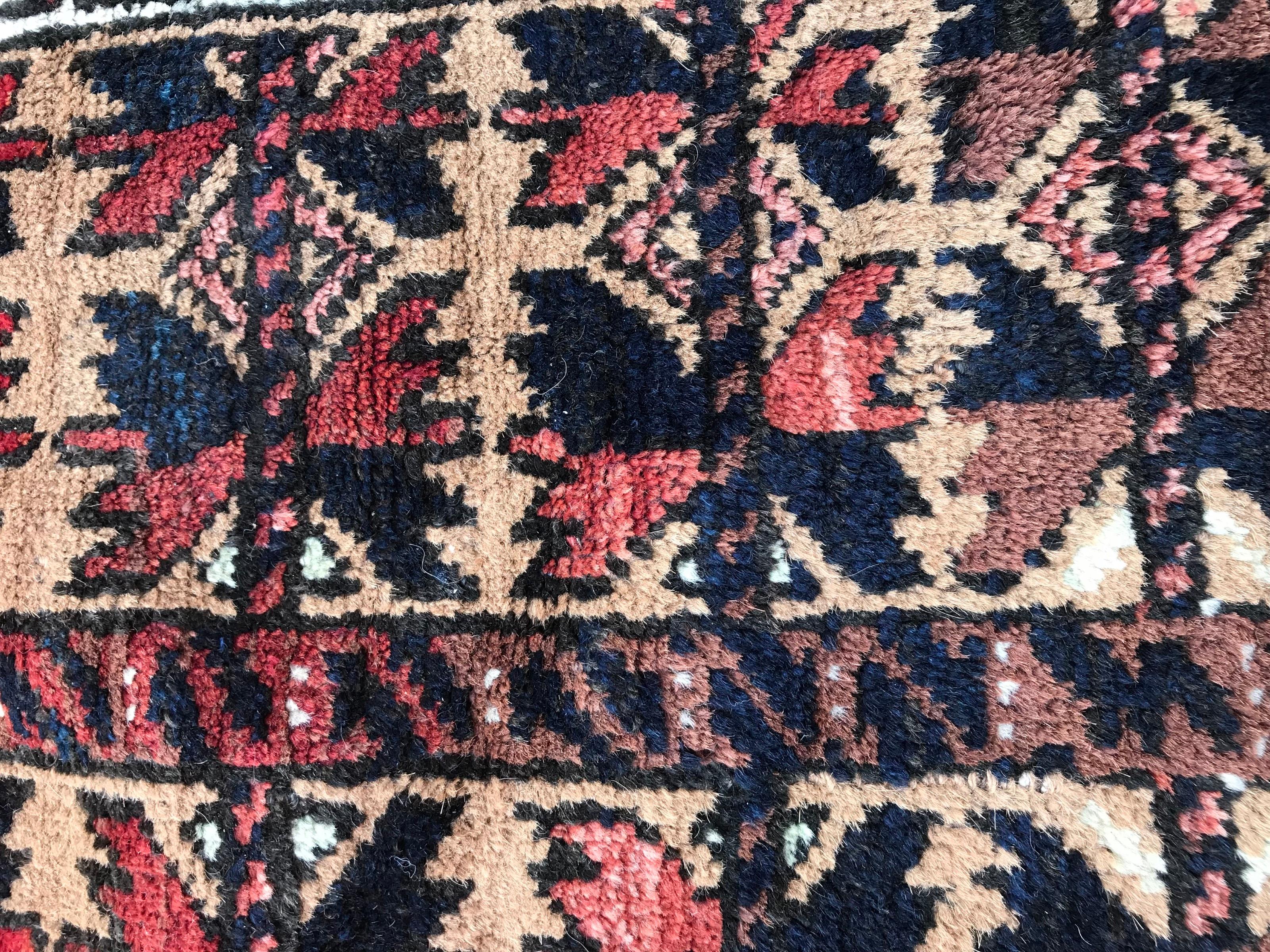 Bonita Alfombra Tribal Balutch Antigua, en venta 2