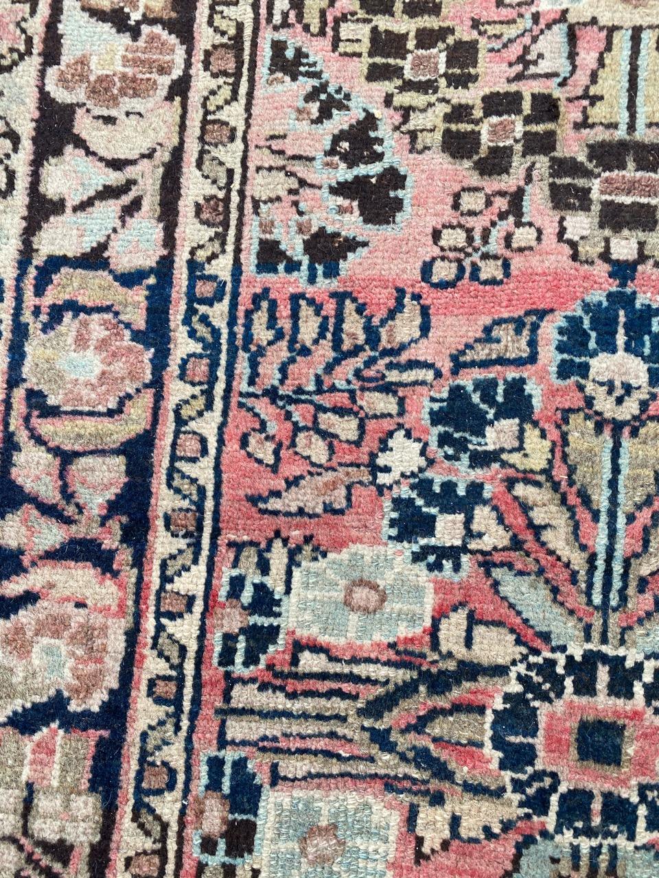 Joli tapis de couloir tribal ancien Hamadan en vente 2