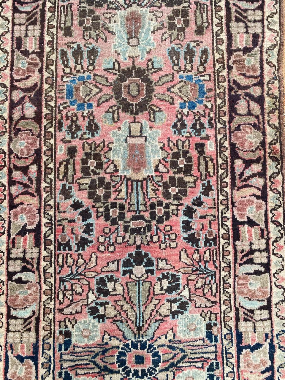 20ième siècle Joli tapis de couloir tribal ancien Hamadan en vente
