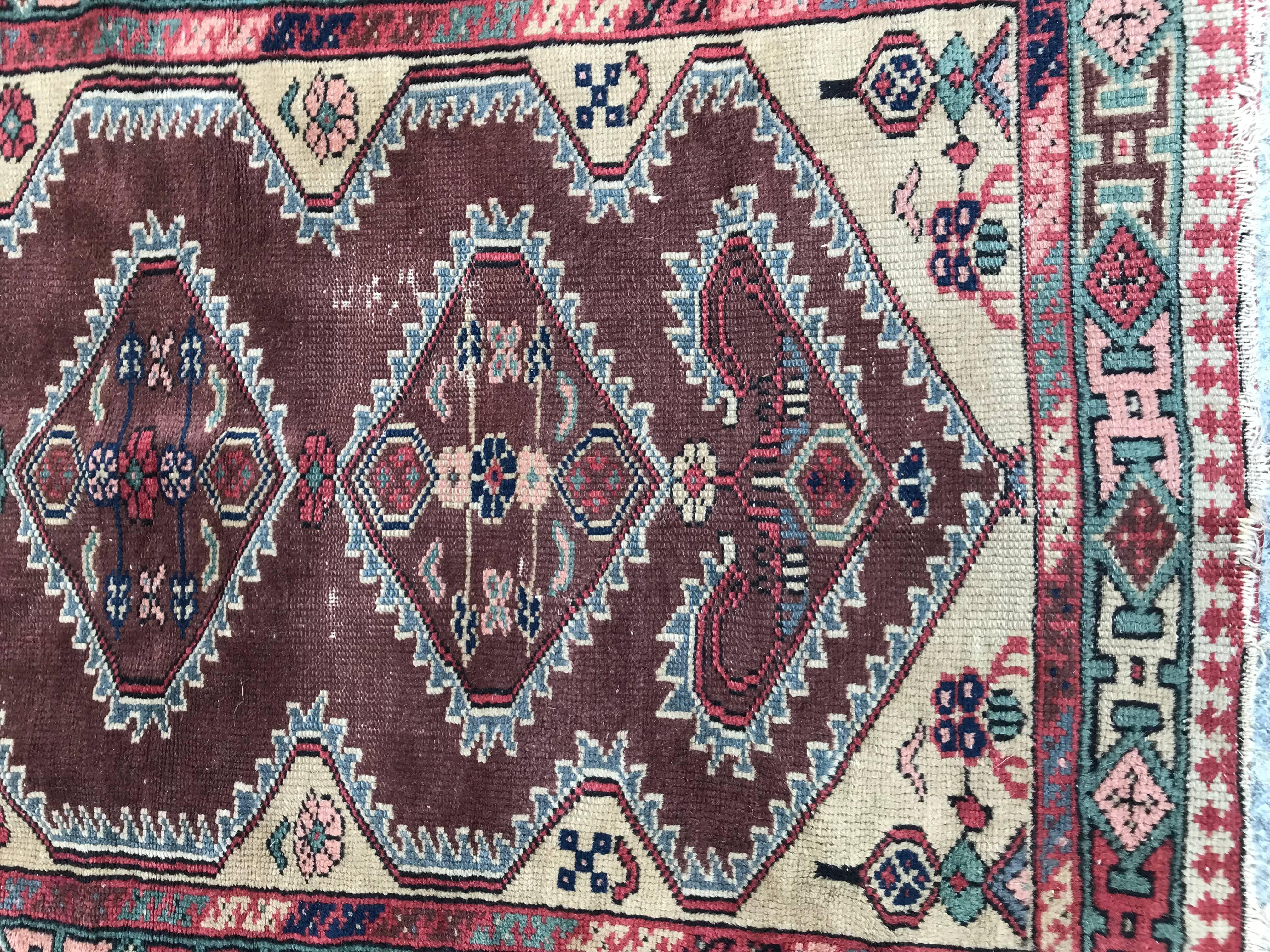 Beautiful Turkish rug with nice geometrical design and beautiful colors with purple, yellow, green, pink and blue, early 20th century, entirely hand knotted with wool velvet on cotton foundation.

✨✨✨
