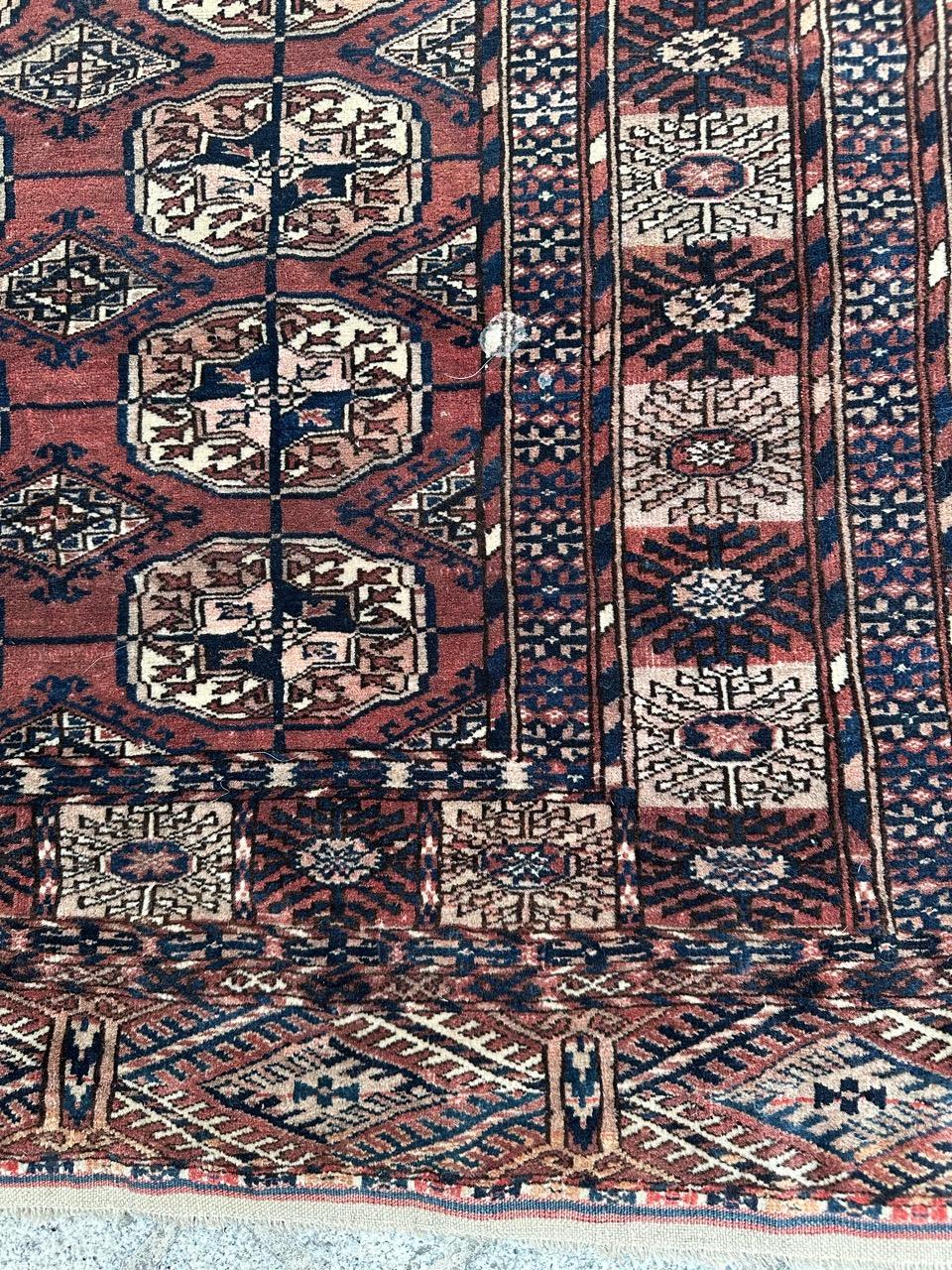 Tribal Bobyrug's Joli tapis antique turkmène de Bokhara  en vente