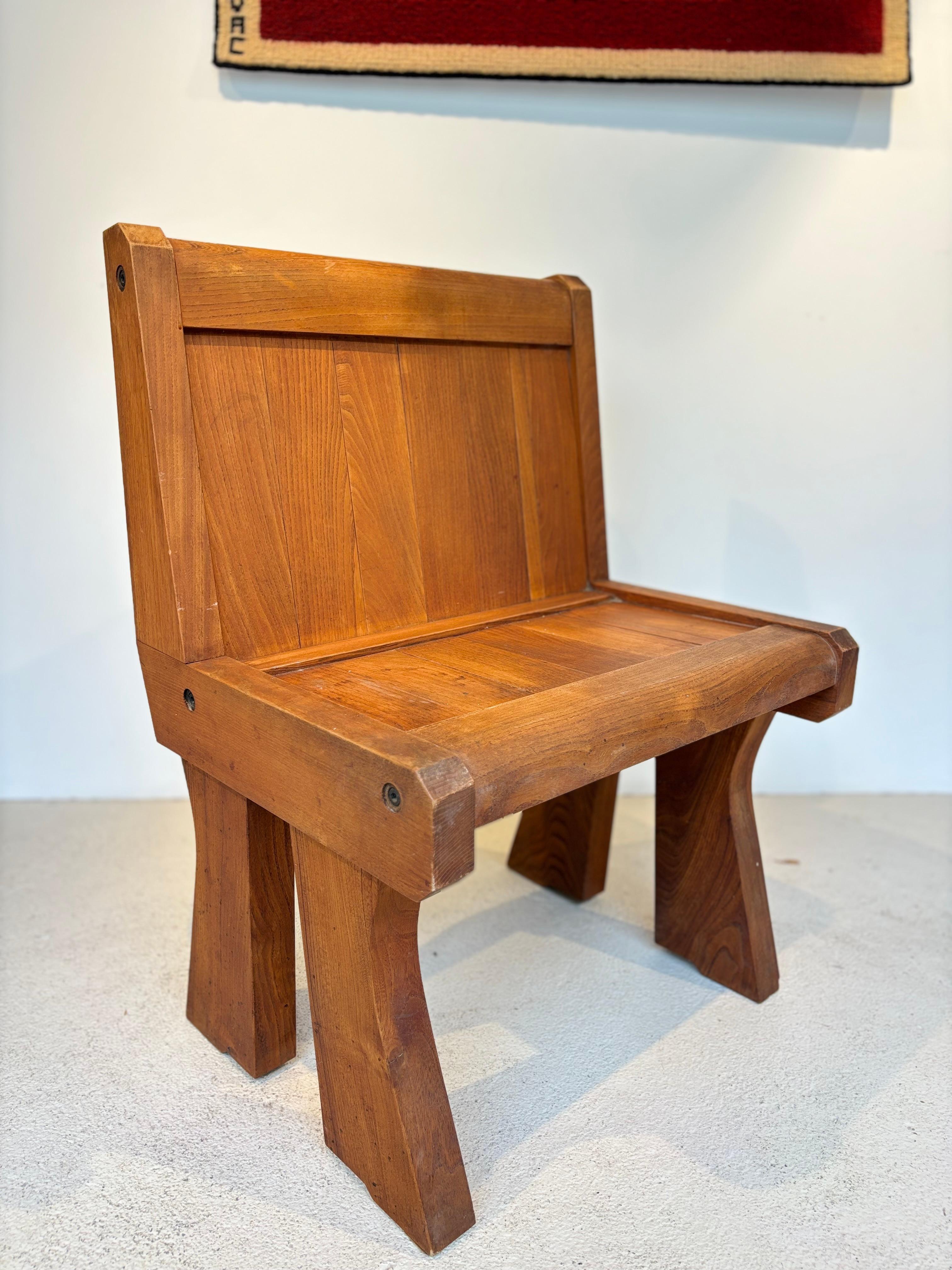  Très rare banc par Claude Demoyen, collaborateur de Pierre Chapo. 
Sublime qualité et détails. 
