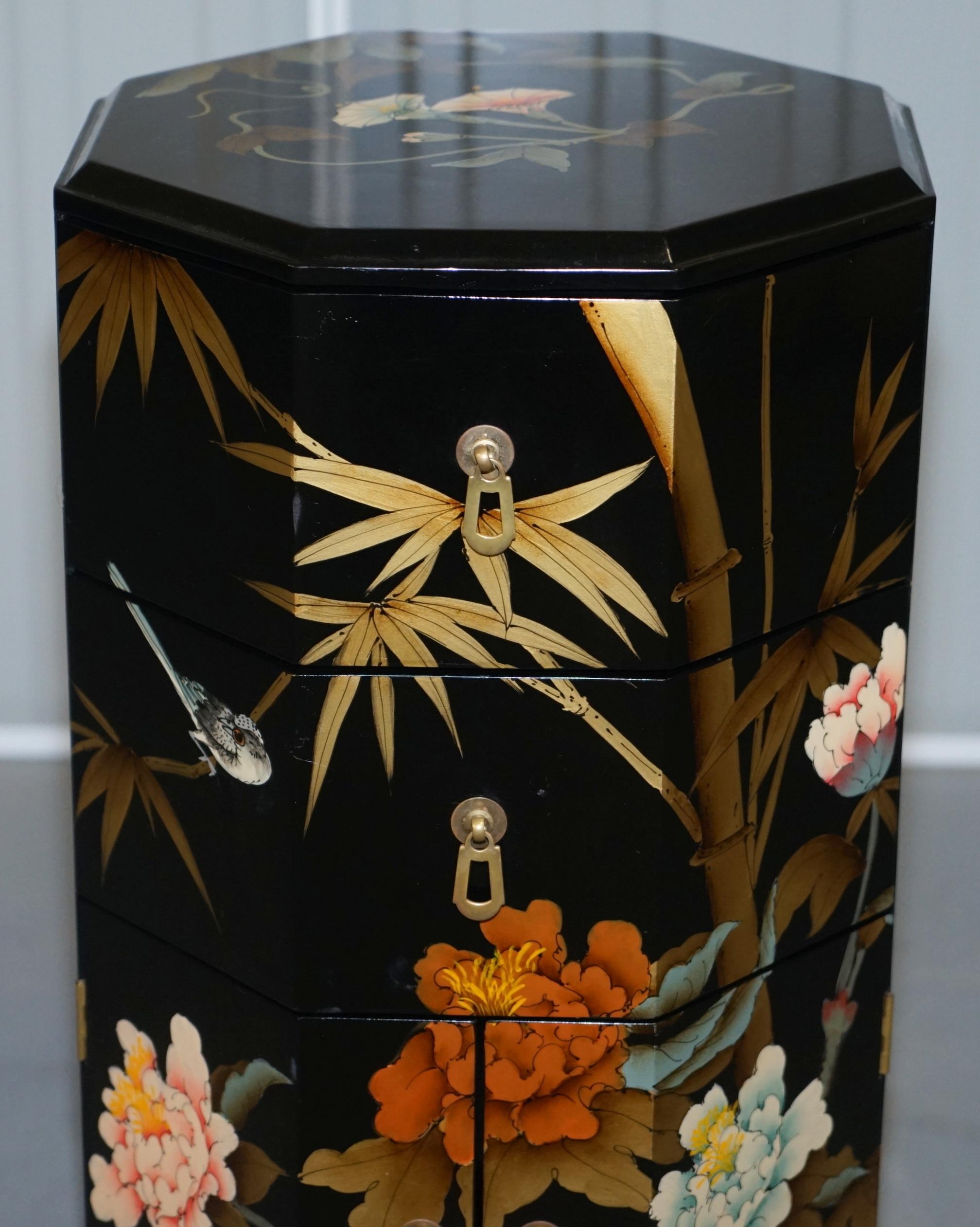 20th Century Nice Chinese Paint and Lacquered Floral & Birds Side Table Work Cabinet Drawers
