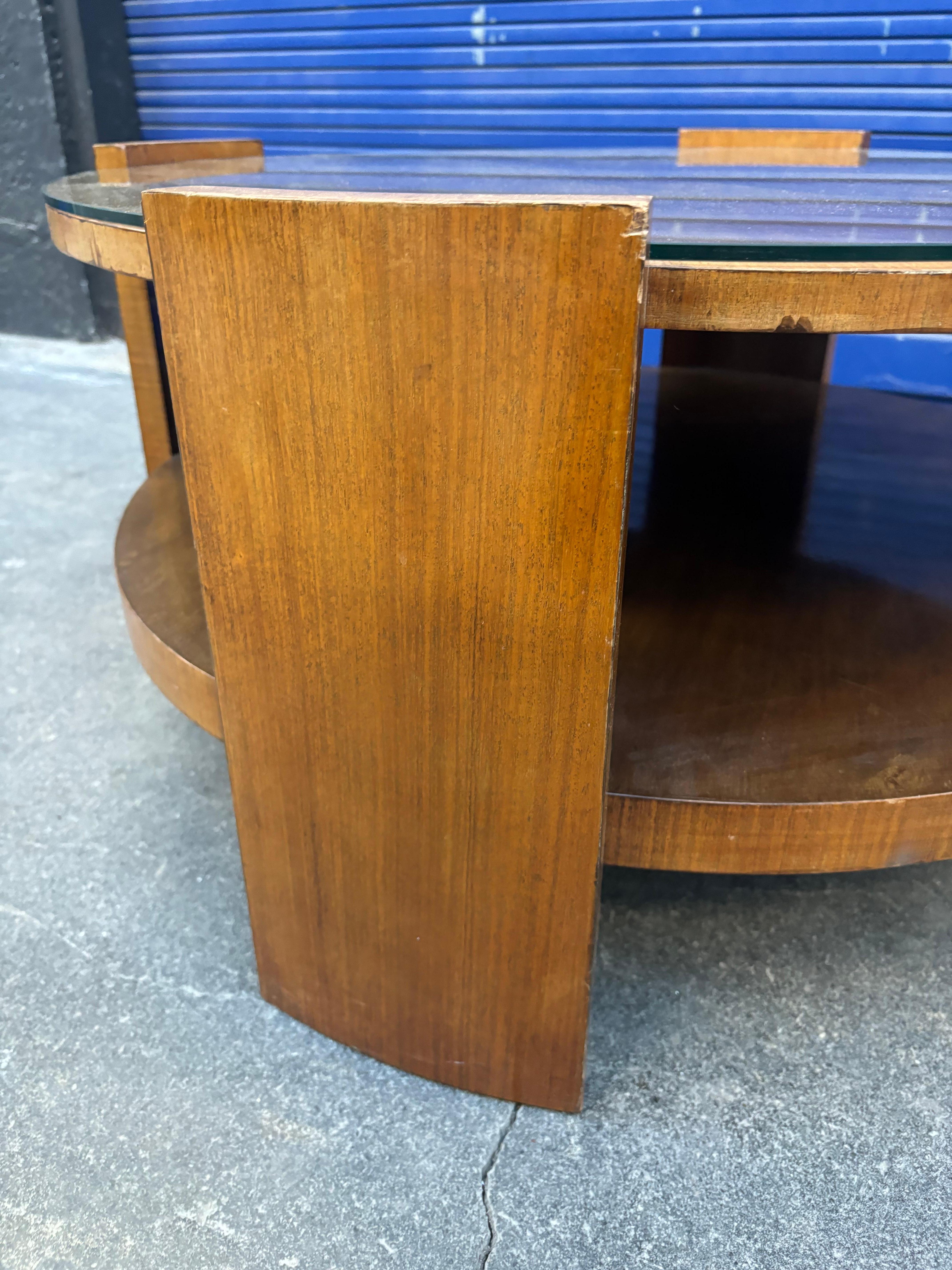 Belle table basse circulaire de Jacques Adnet en vente 2