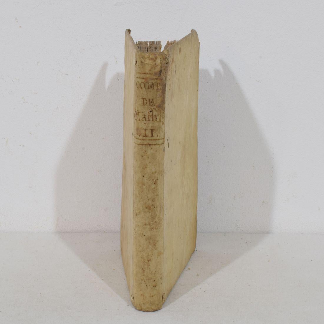 Bella collezione di libri in Vellum spagnolo invecchiato del XVIII/XIX secolo in vendita 11