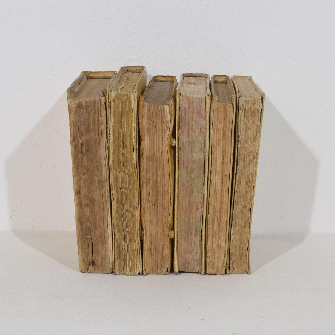 Spagnolo Bella collezione di libri in Vellum spagnolo invecchiato del XVIII/XIX secolo in vendita