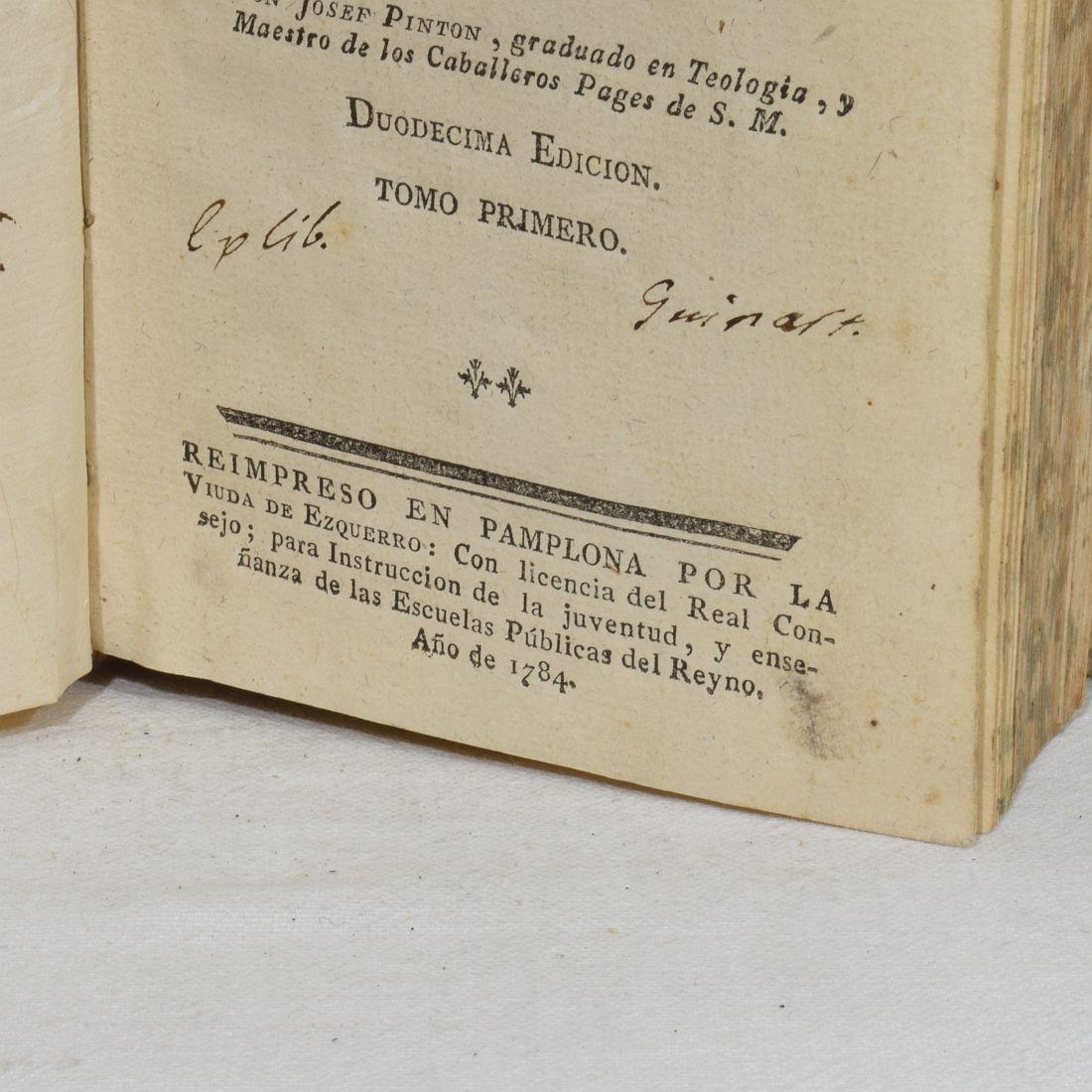 The Collective of 18th Century Weathered Spanish Vellum Books (Livres en Vellum espagnol du 18ème siècle) en vente 11