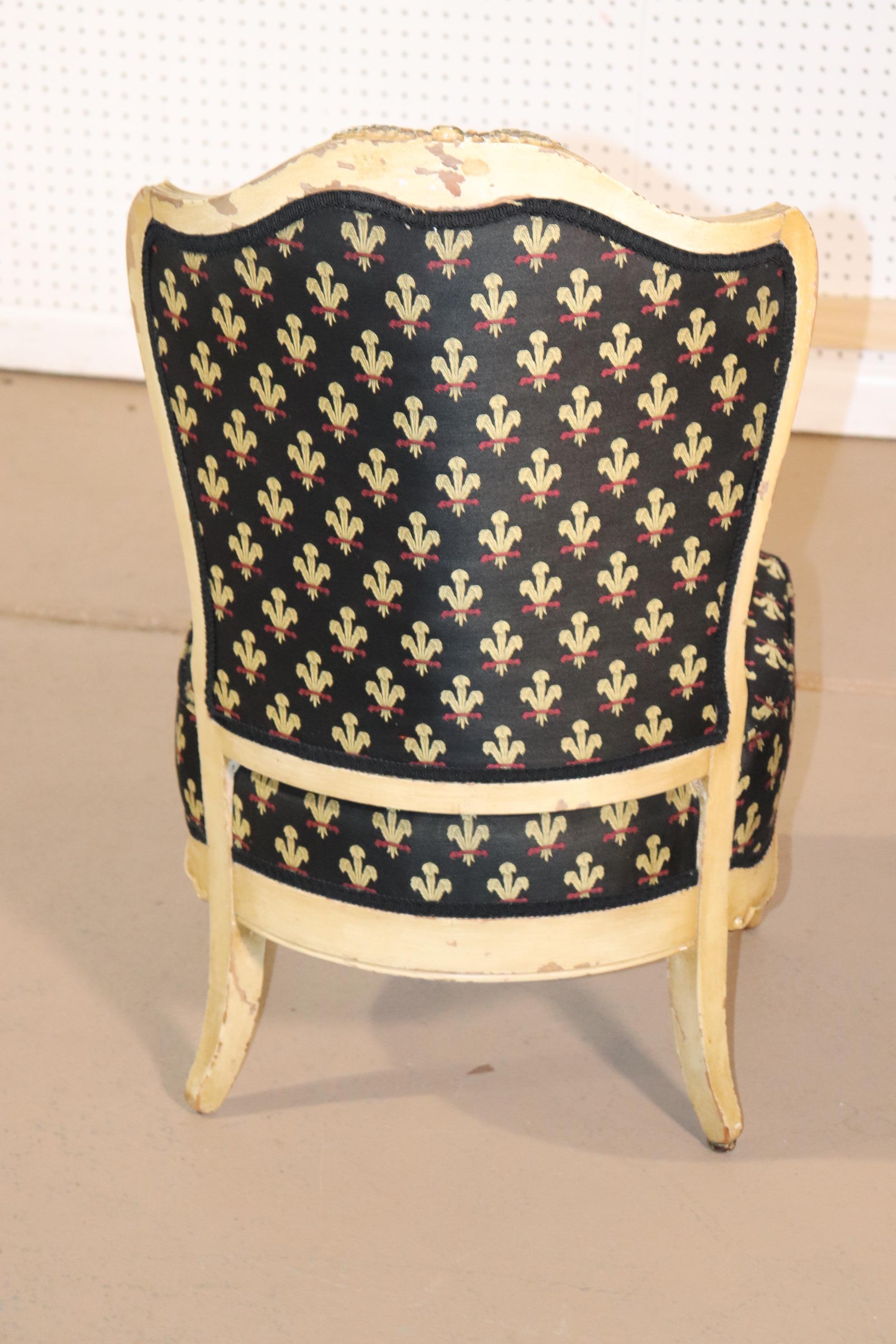 Nice Creme Painted French Louis XV Boudoir Vanity or Side Chair, Circa 1900 In Good Condition In Swedesboro, NJ