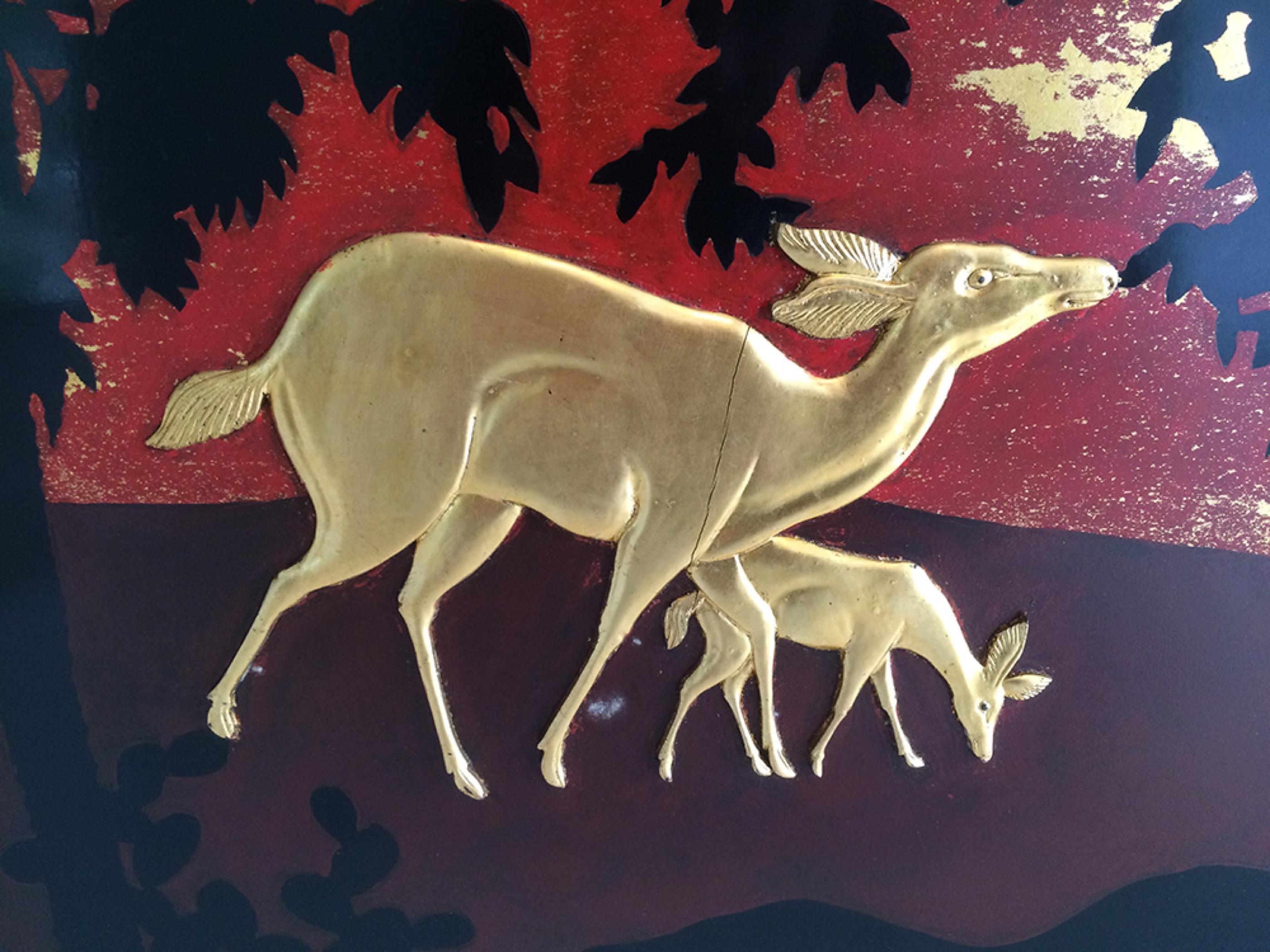 Mid-20th Century Nice Decorative Lacquered Panel depicting a Deer and Hinds in Décor, circa 1950