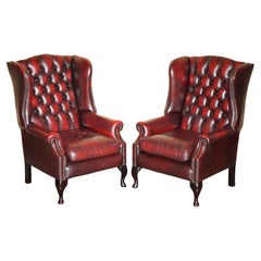 NiCE DECORATIVE PAIR OF CHESTERFIELD VINTAGE OXBLOOD LEATHER WINGBACK ARMCHAIRS