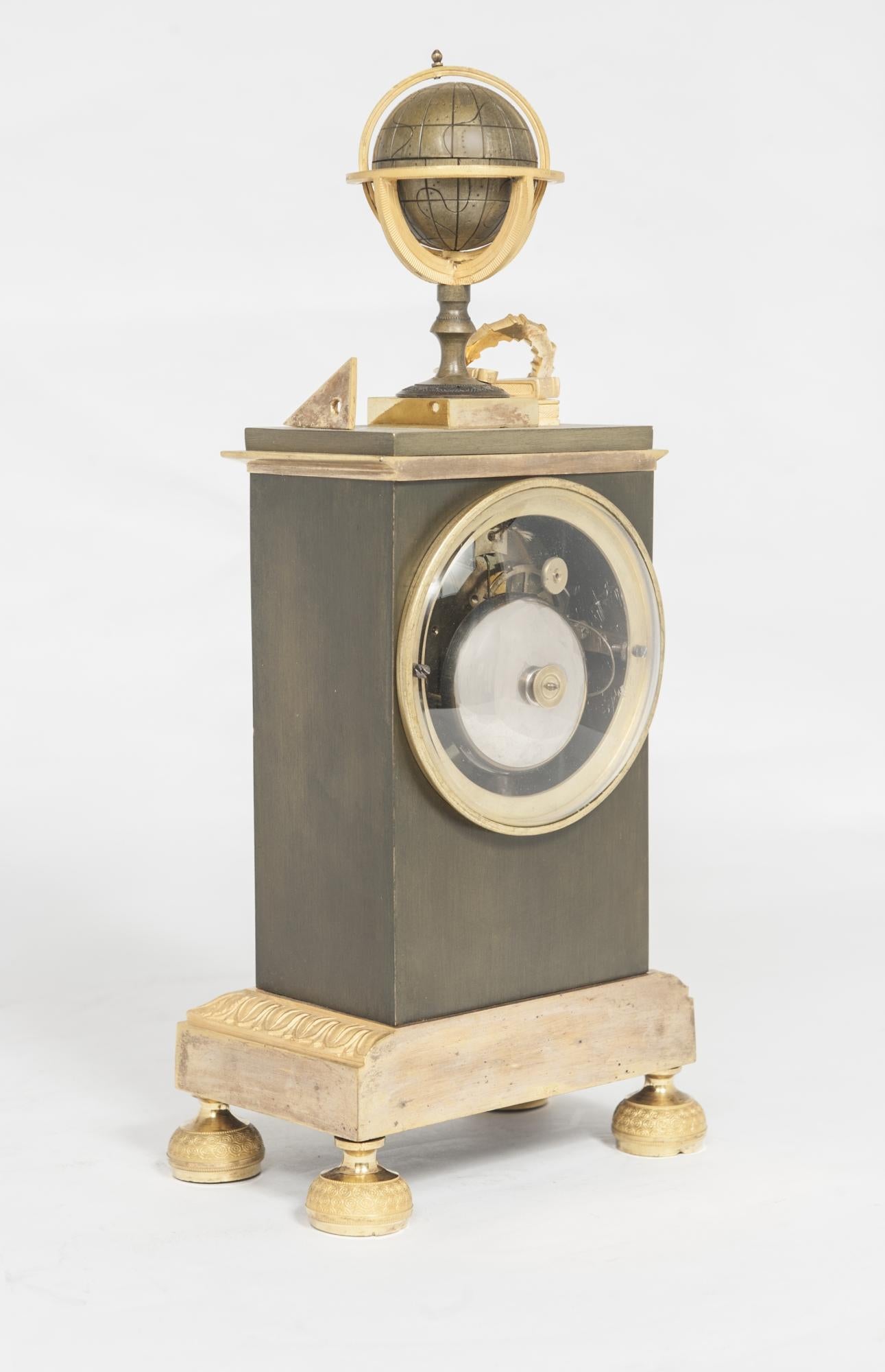 Belle horloge de cheminée Empire Charle X de Gillion a Paris Bon état - En vente à HAARLEM, NL