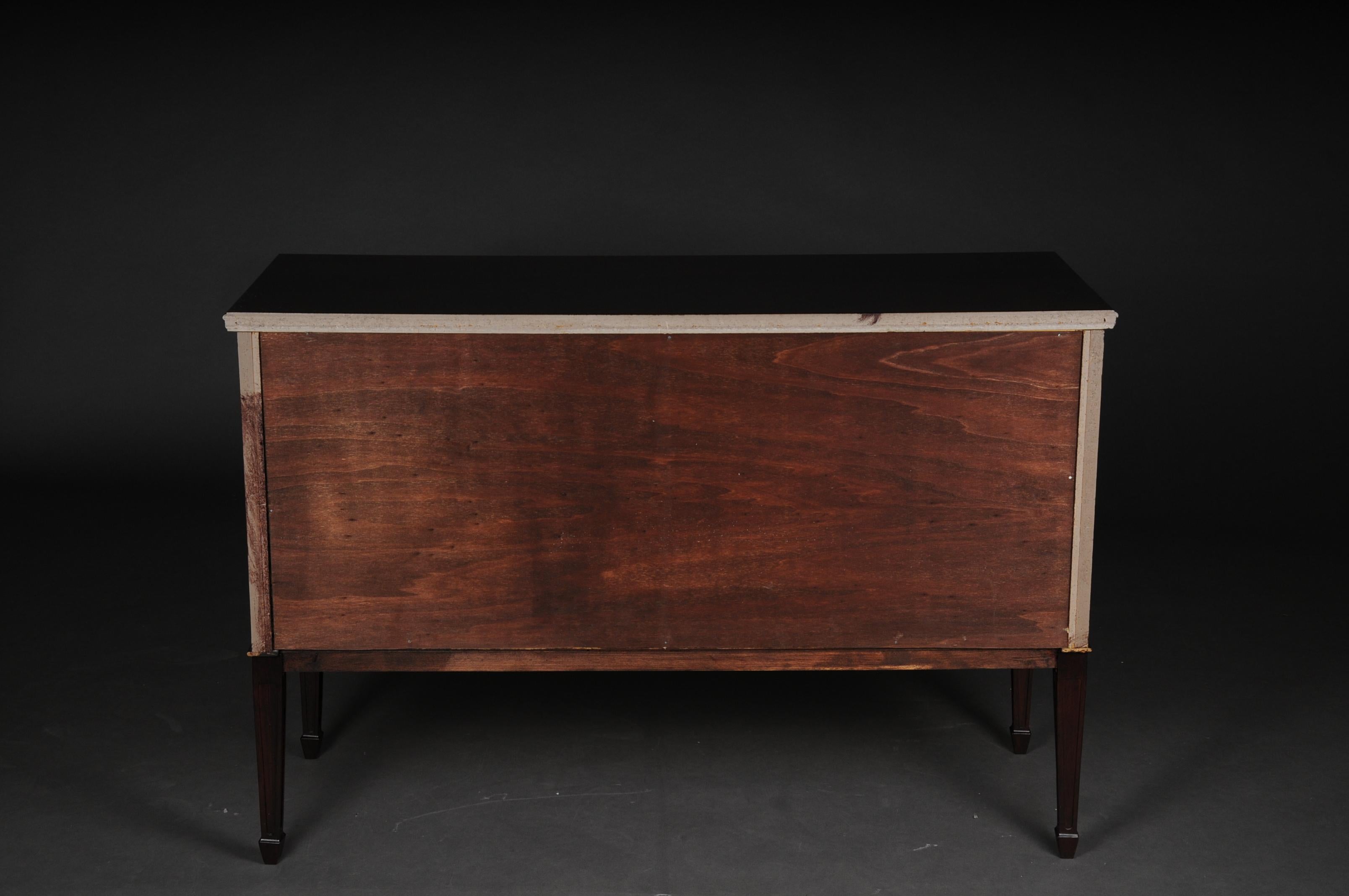 Nice English Sideboard / Chest of Drawers, 20th Century For Sale 7