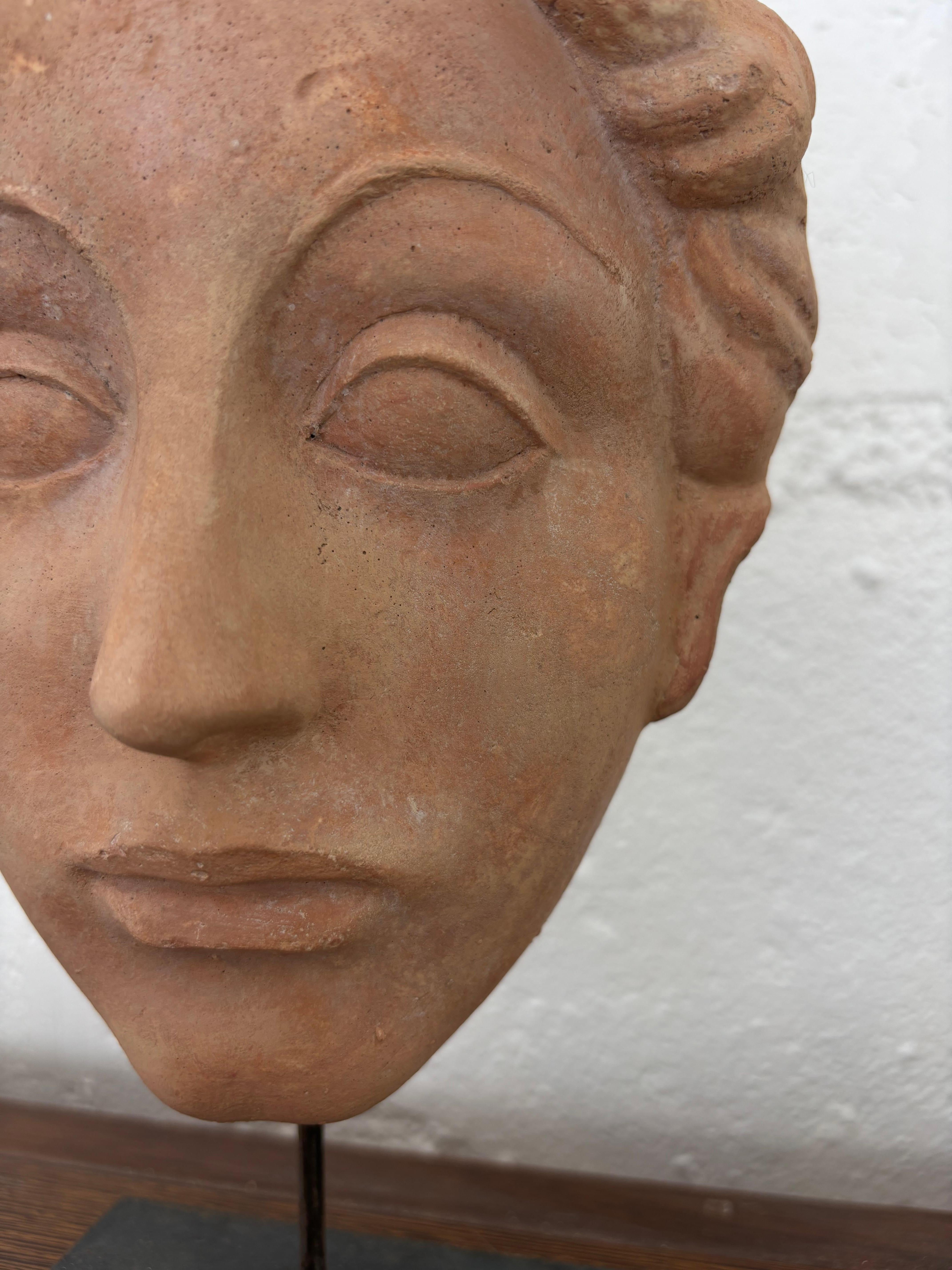 Milieu du XXe siècle Nice face attributed to Vadim Androusov en vente