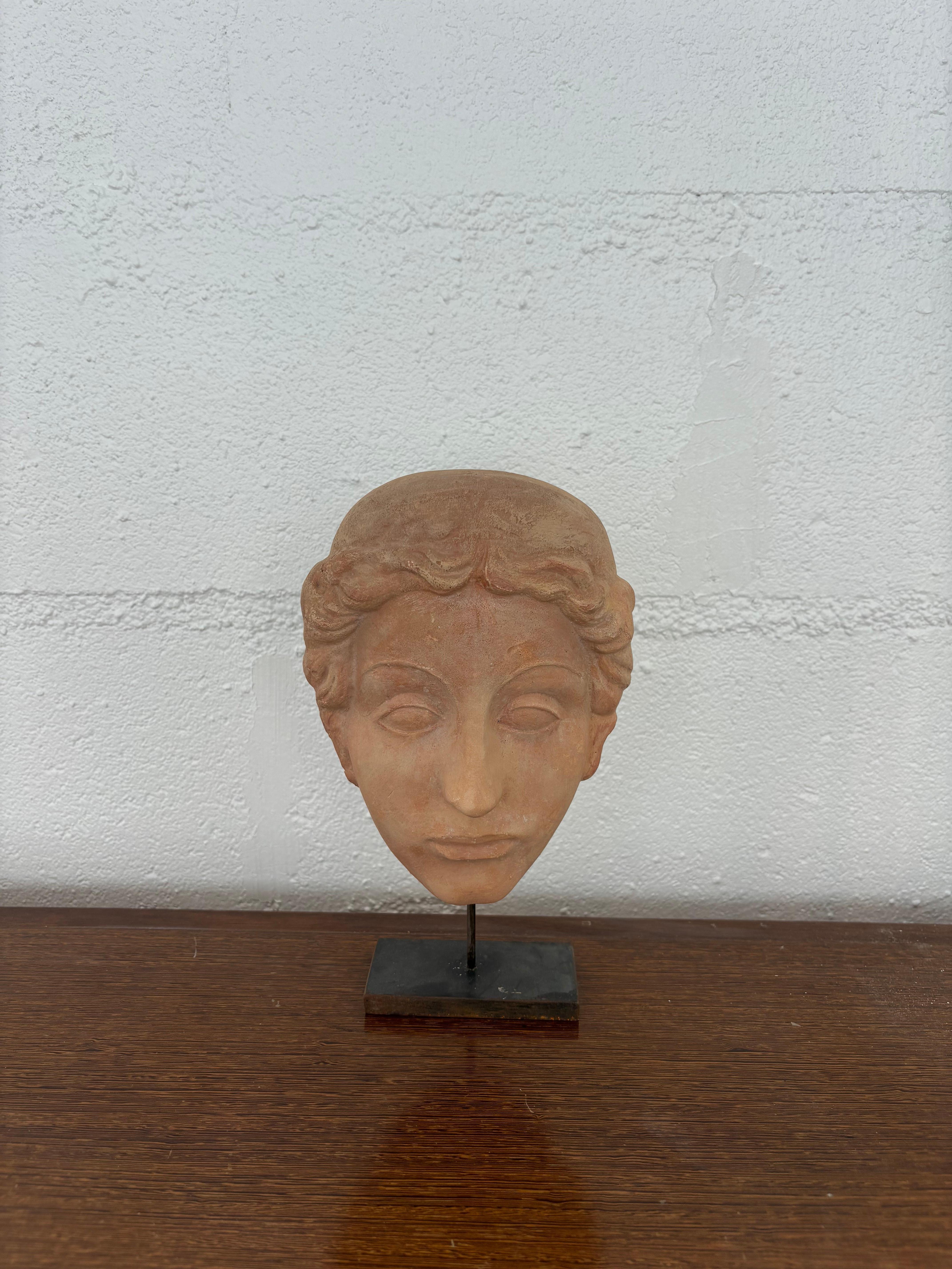 Nice face attributed to Vadim Androusov en vente 1