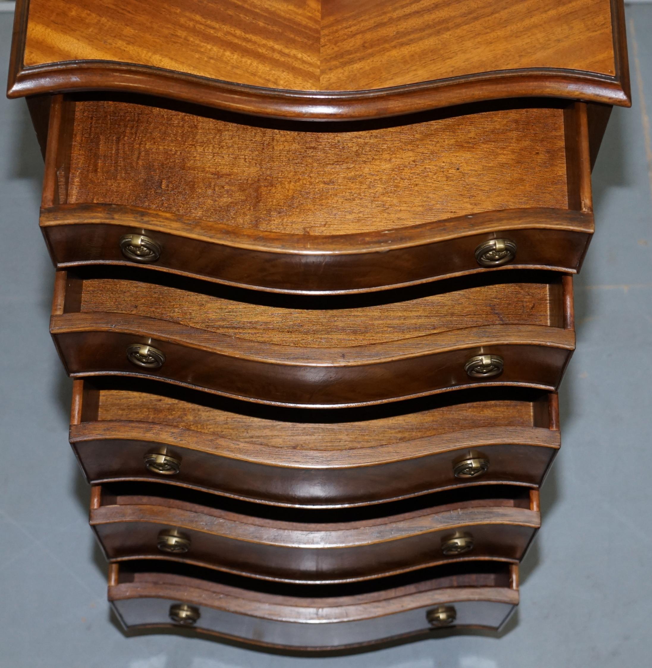 Nice Flamed Hardwood Bevan Funnell Serpentine Fronted Tall Boy Chest of Drawers 5