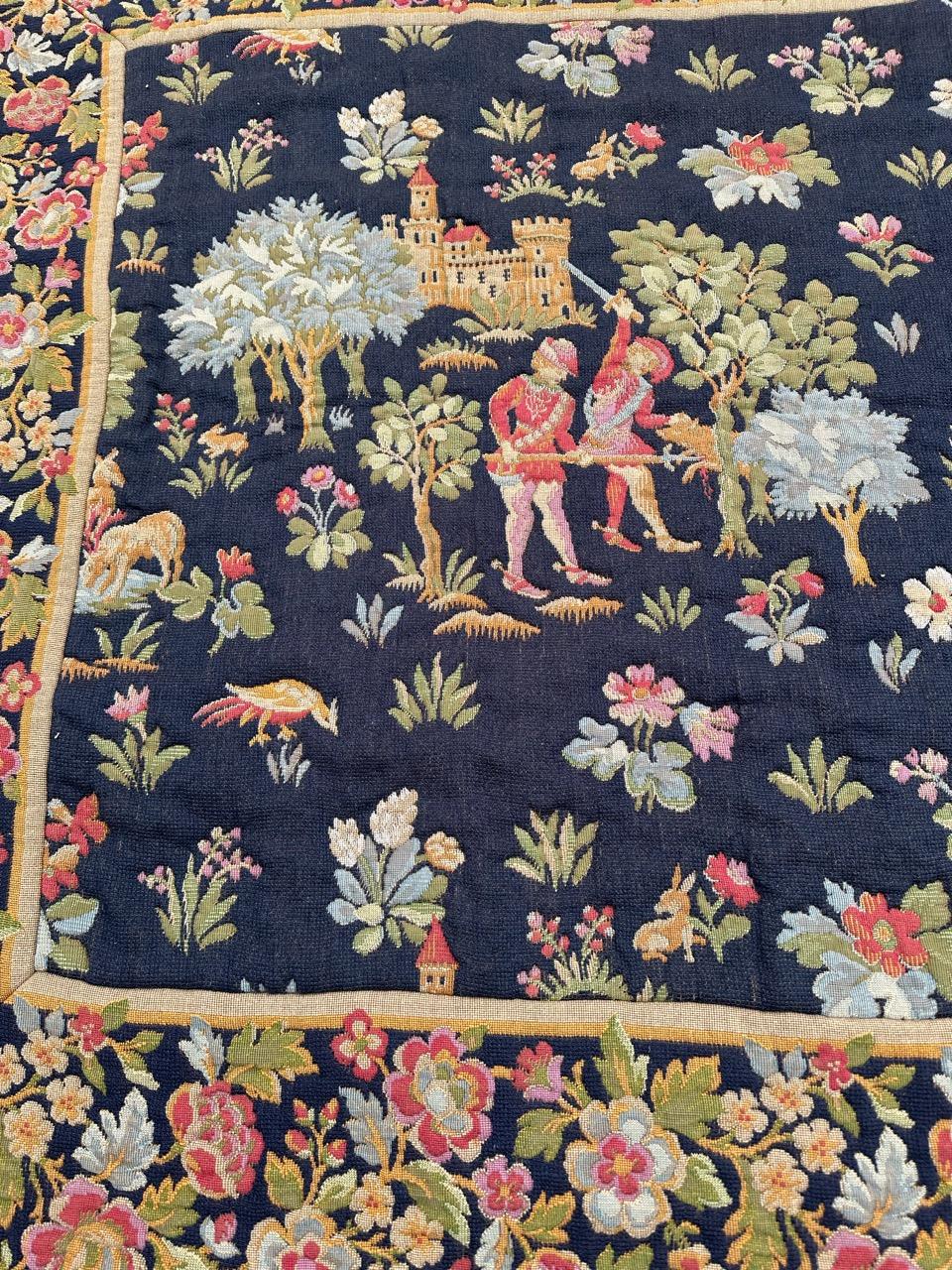 Schöner französischer Jacquard-Wandteppich im Aubusson-Stil im mittelalterlichen Design (Maschinell gefertigt) im Angebot