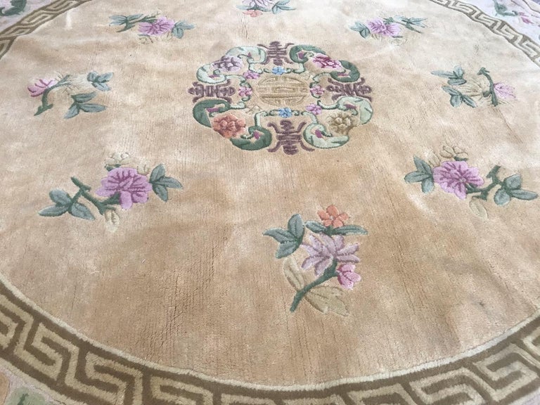 Nice Hand Tufted Round Chinese Hand Tufted Rug For Sale at 1stDibs