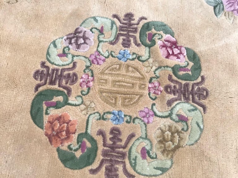 Nice Hand Tufted Round Chinese Hand Tufted Rug For Sale at 1stDibs