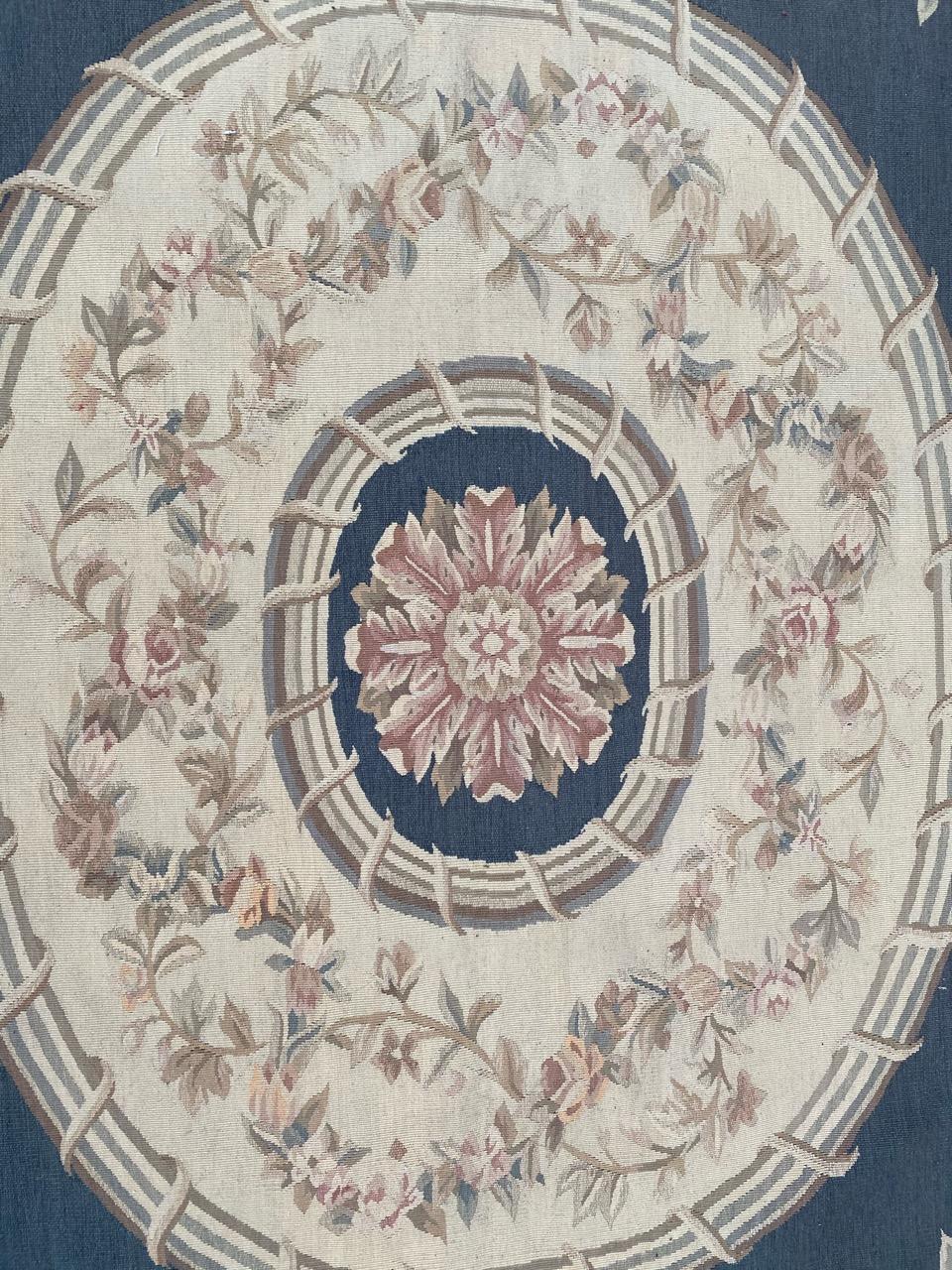 Bobyrug’s Nice Handwoven Aubusson Style Rug In Good Condition For Sale In Saint Ouen, FR