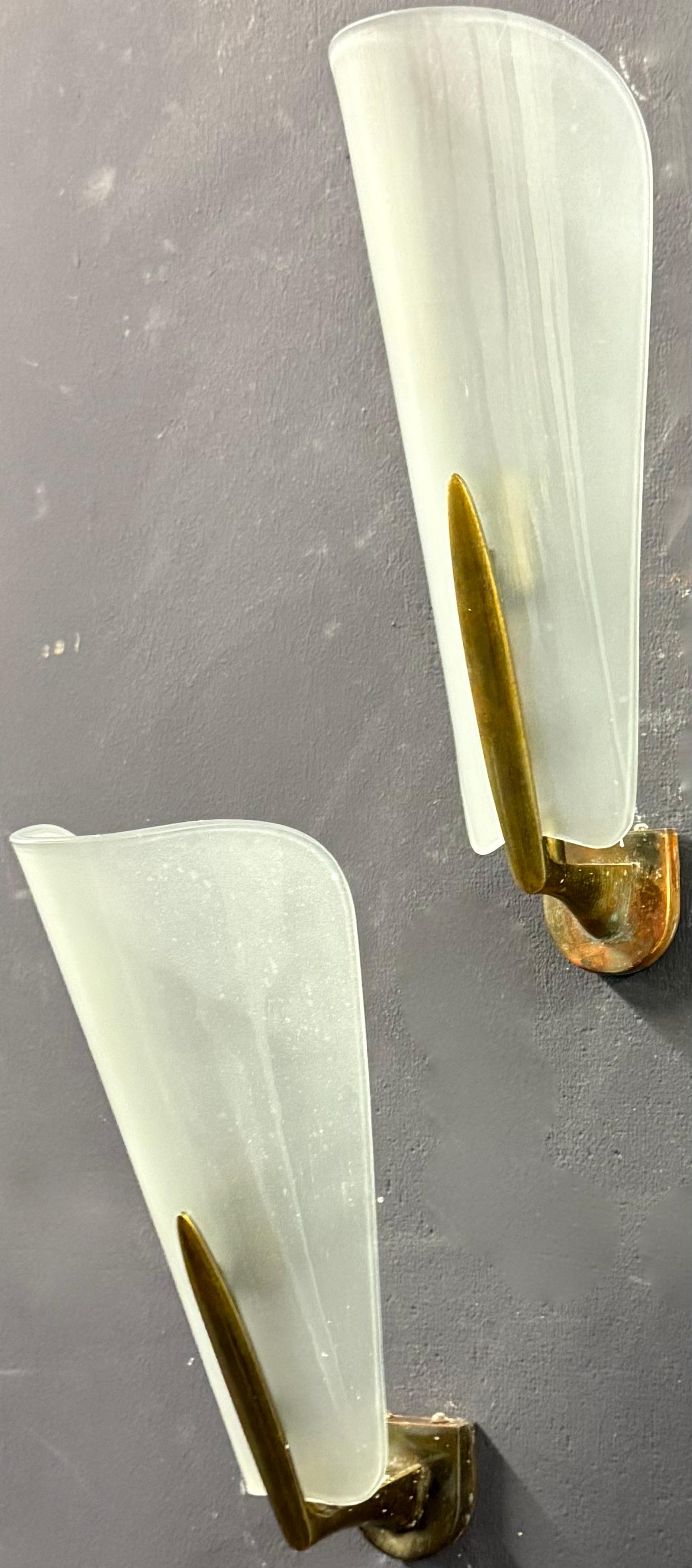 Italiano belle applique italiane in vetro e ottone in vendita