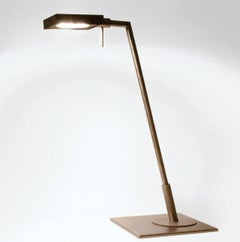 Bonita lámpara LED de sobremesa en bronce antiguo by Aggiolight