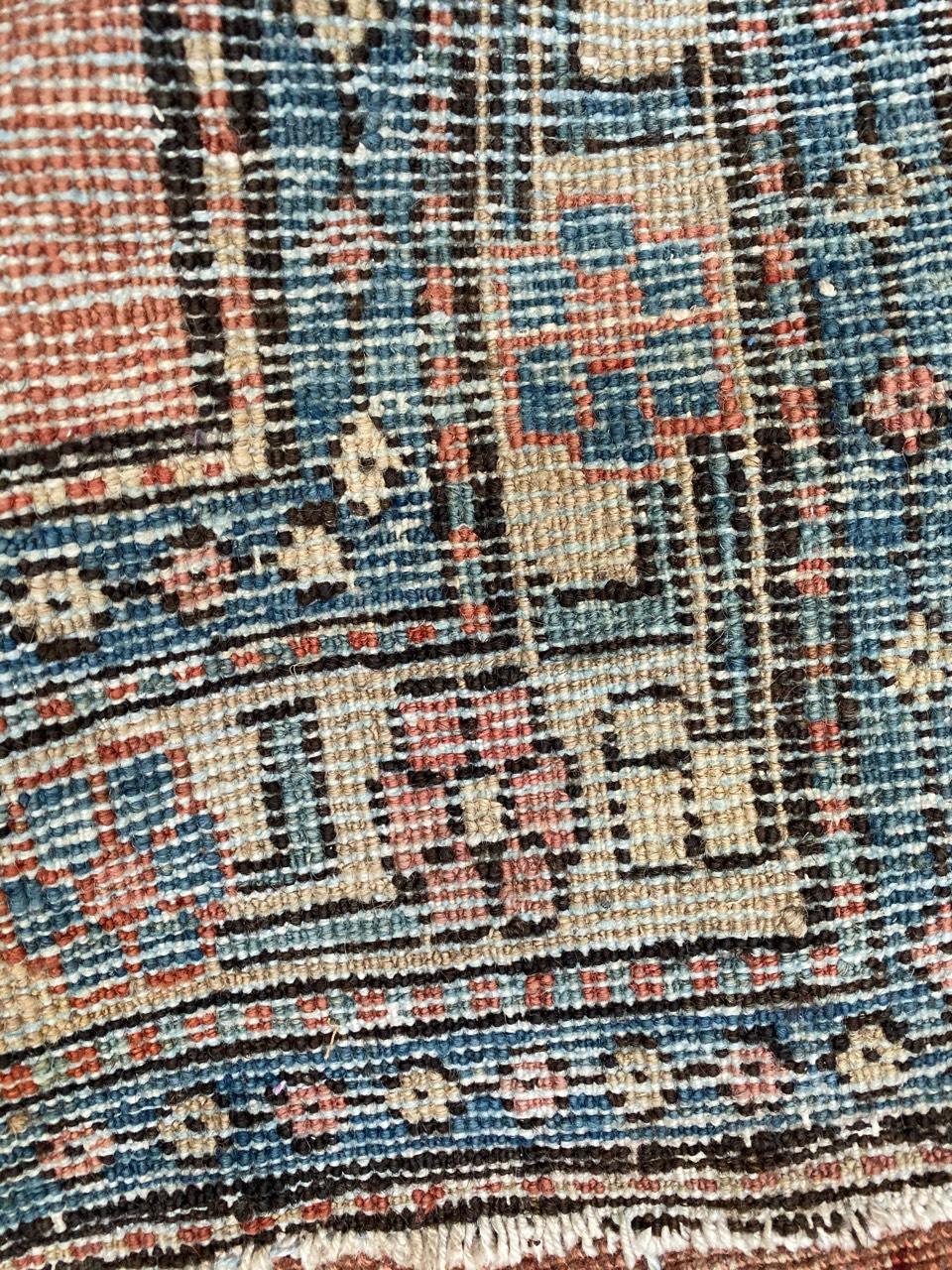Bobyrug's Netter kleiner antiker Heriz-Teppich im Angebot 5