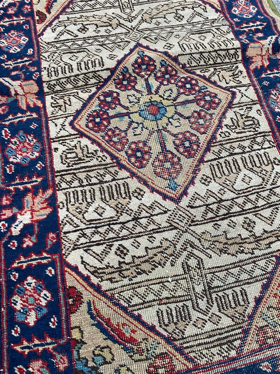 Il piccolo tappeto antico Tabriz di Bobyrug in vendita 6