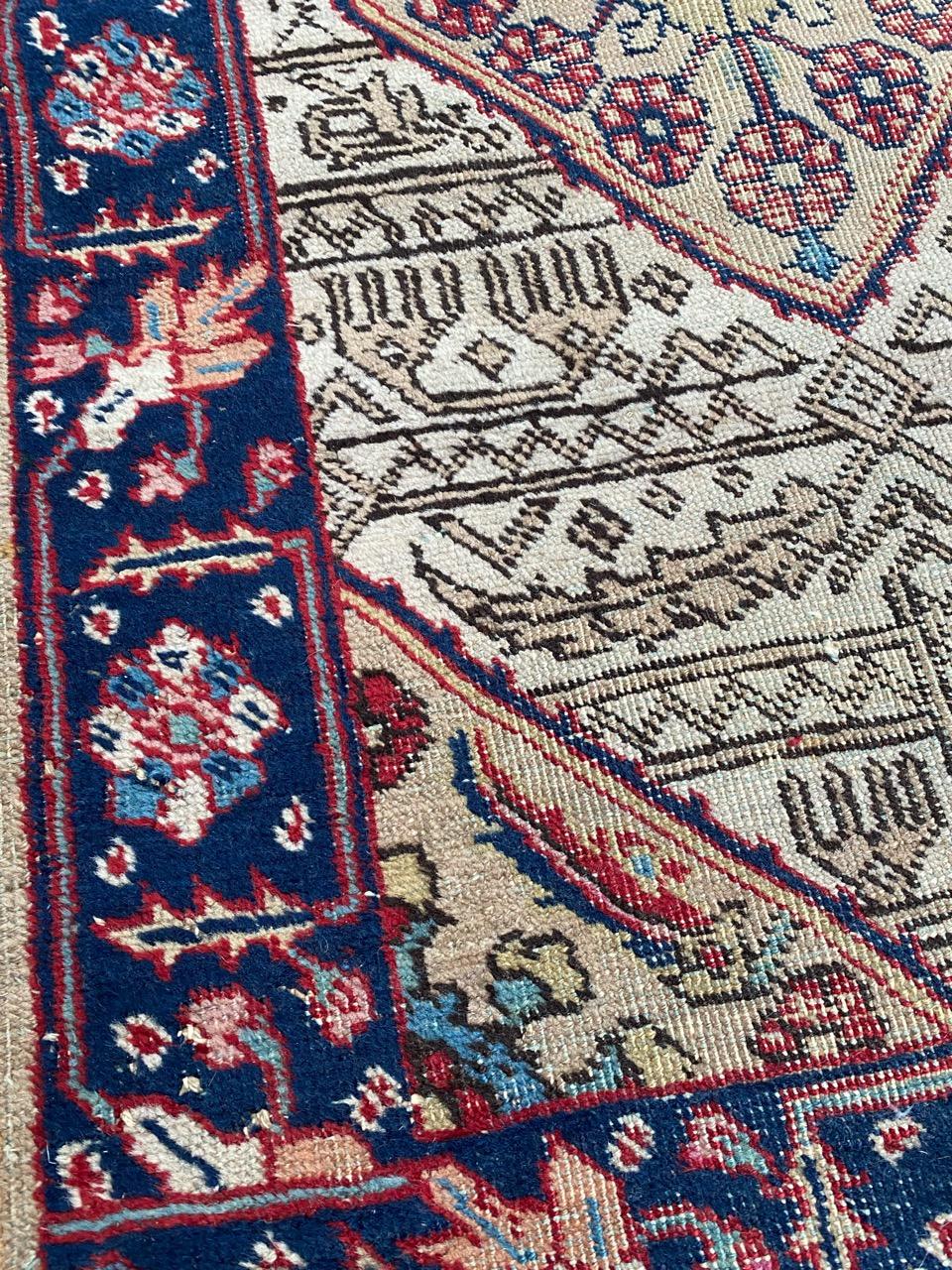 Il piccolo tappeto antico Tabriz di Bobyrug in vendita 7