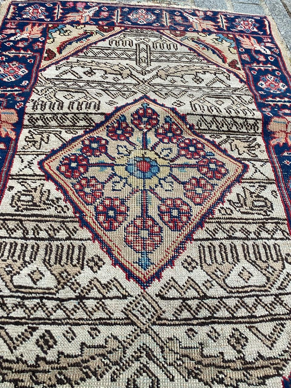 Il piccolo tappeto antico Tabriz di Bobyrug in vendita 9