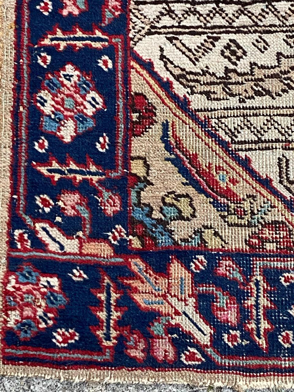 Grazioso tappeto tabriz della fine del XIX secolo con un bel disegno geometrico e bei colori naturali, interamente annodato a mano con velluto di lana su base di cotone.

✨✨✨
