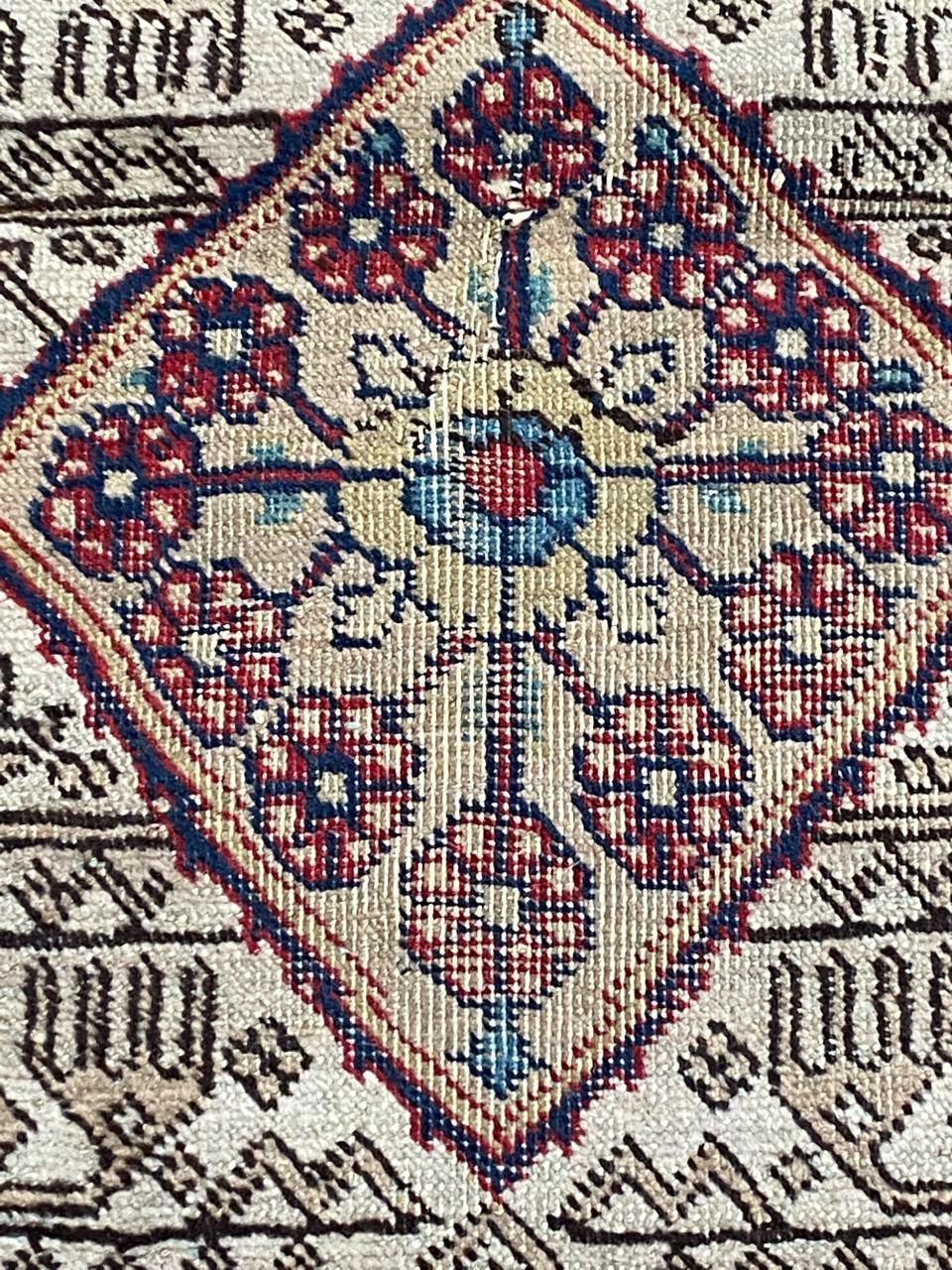 Il piccolo tappeto antico Tabriz di Bobyrug In condizioni discrete in vendita a Saint Ouen, FR