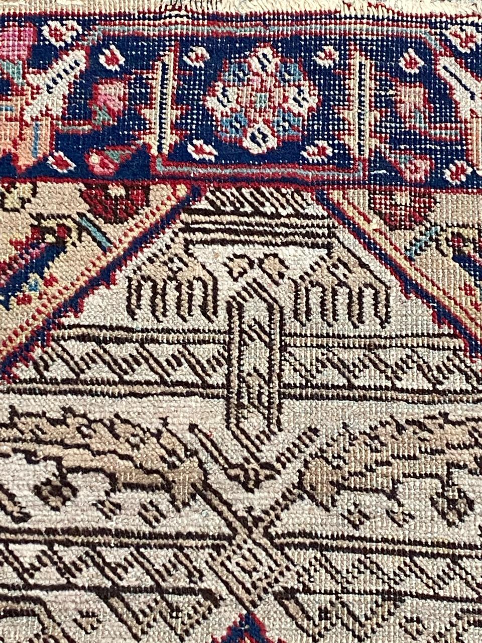 Il piccolo tappeto antico Tabriz di Bobyrug in vendita 1